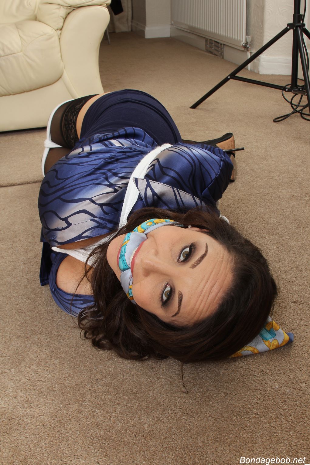 Tied Sexy Beauties 198-3