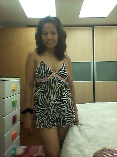 Pinay OFW Marie G. Sexy Bold Pics