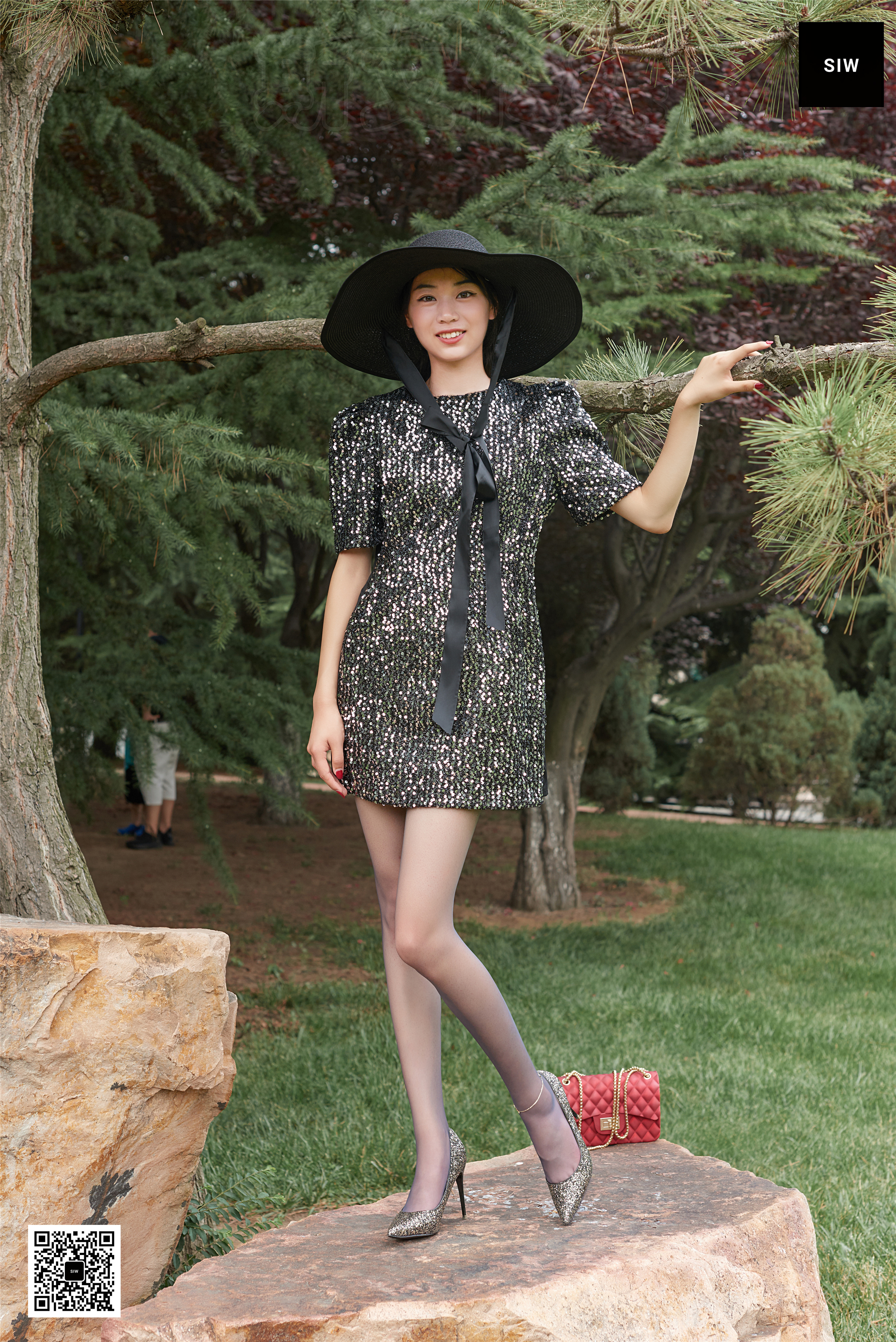 China Beauty Legs and feet 10