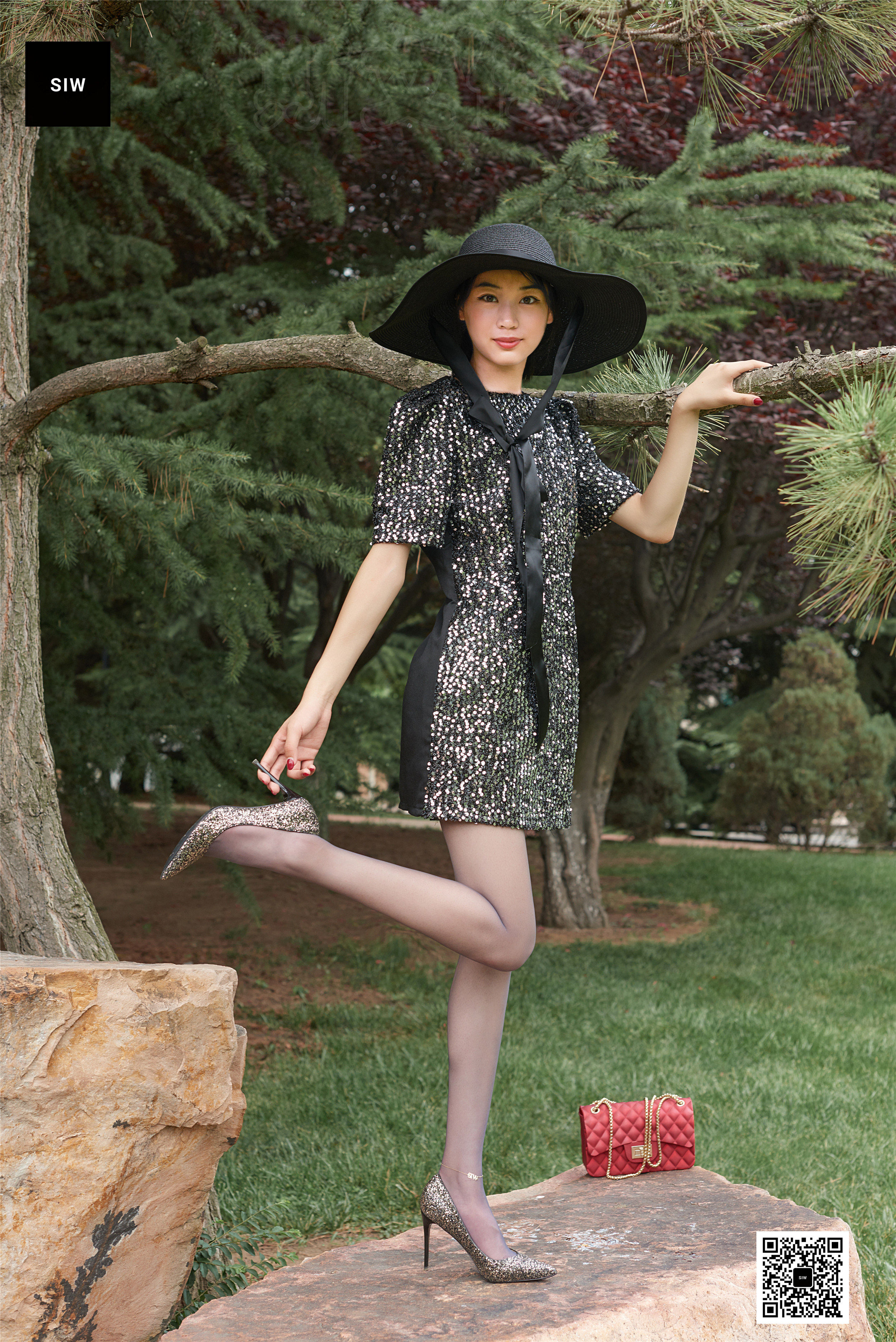 China Beauty Legs and feet 10