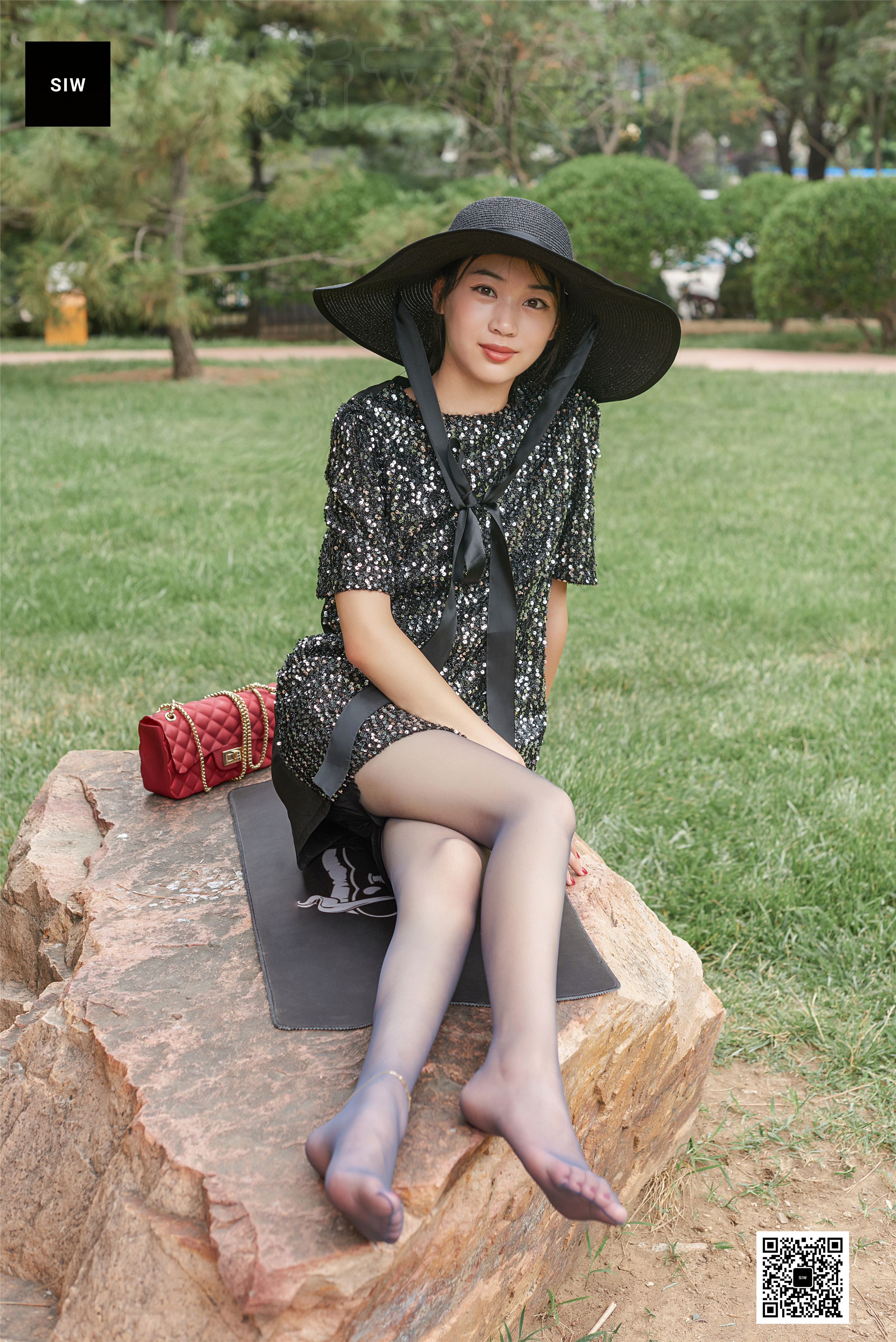 China Beauty Legs and feet 10