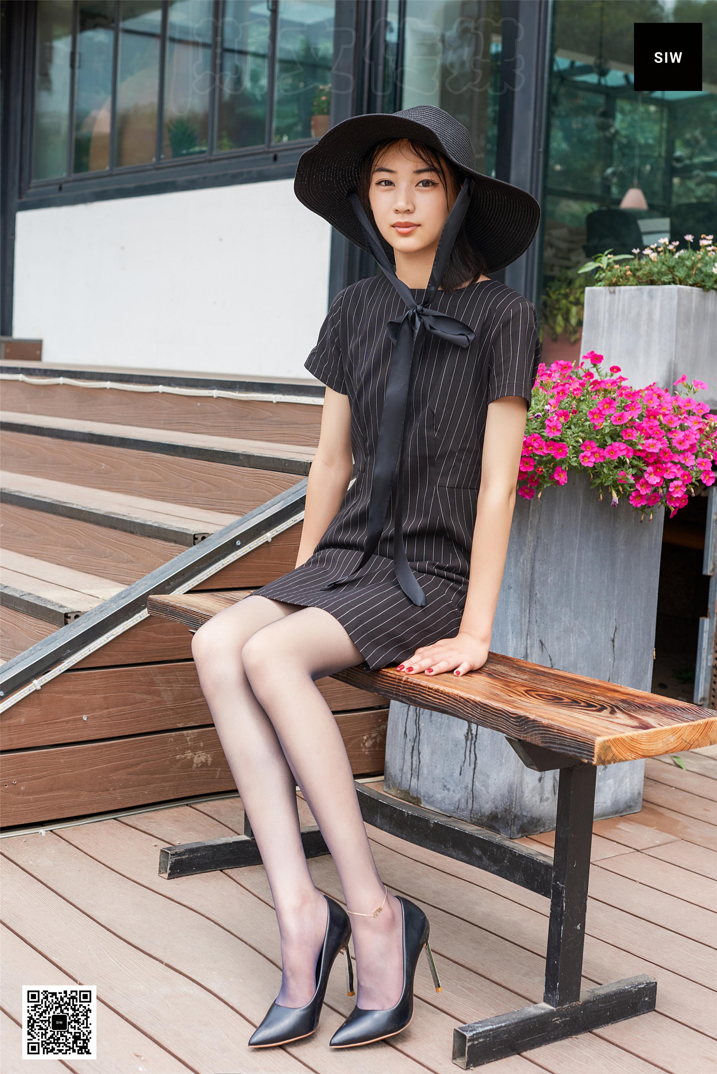 China Beauty Legs and feet 19