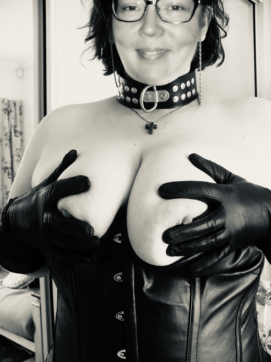 Hangers: a life adventure