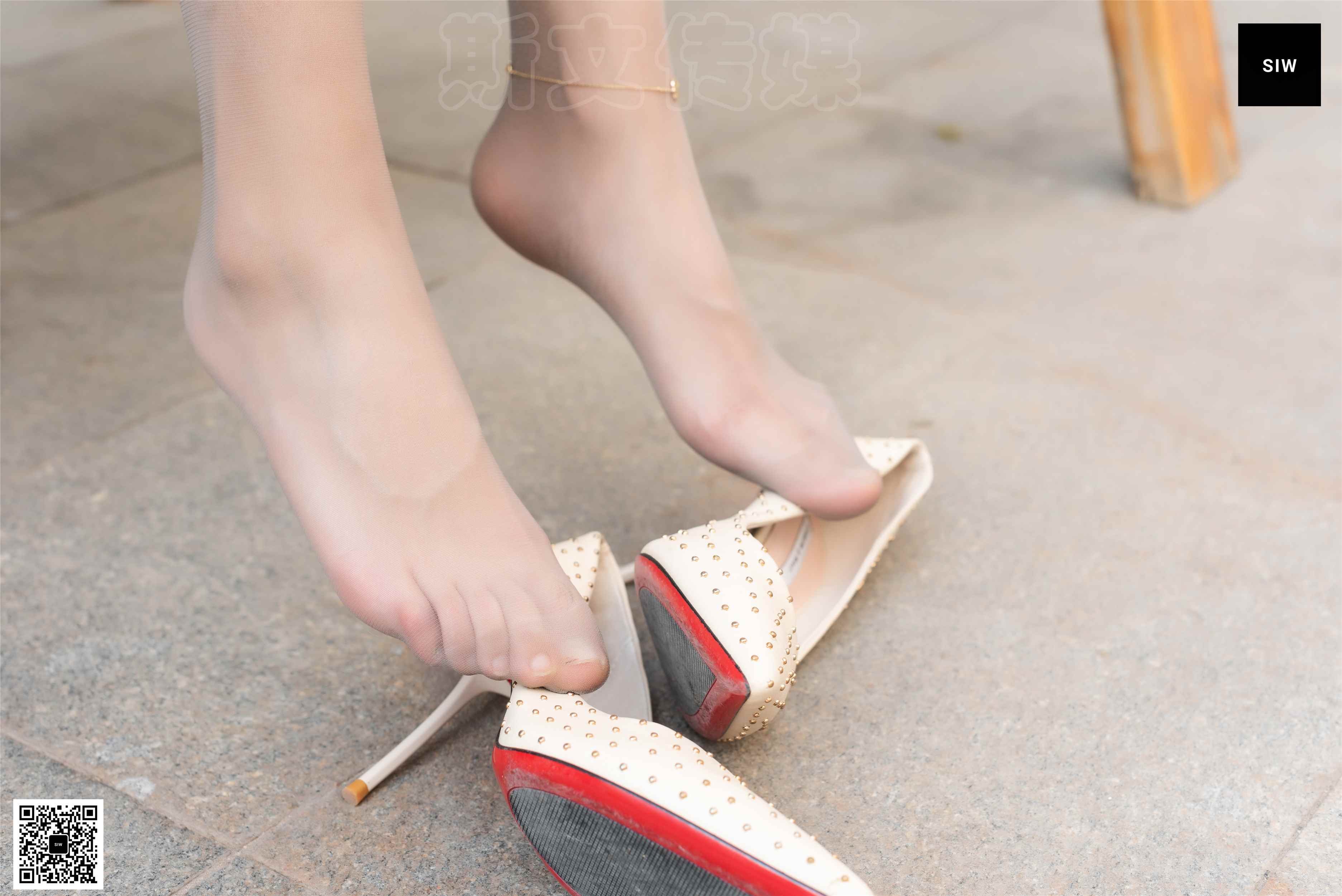 China Beauty Legs and feet 36