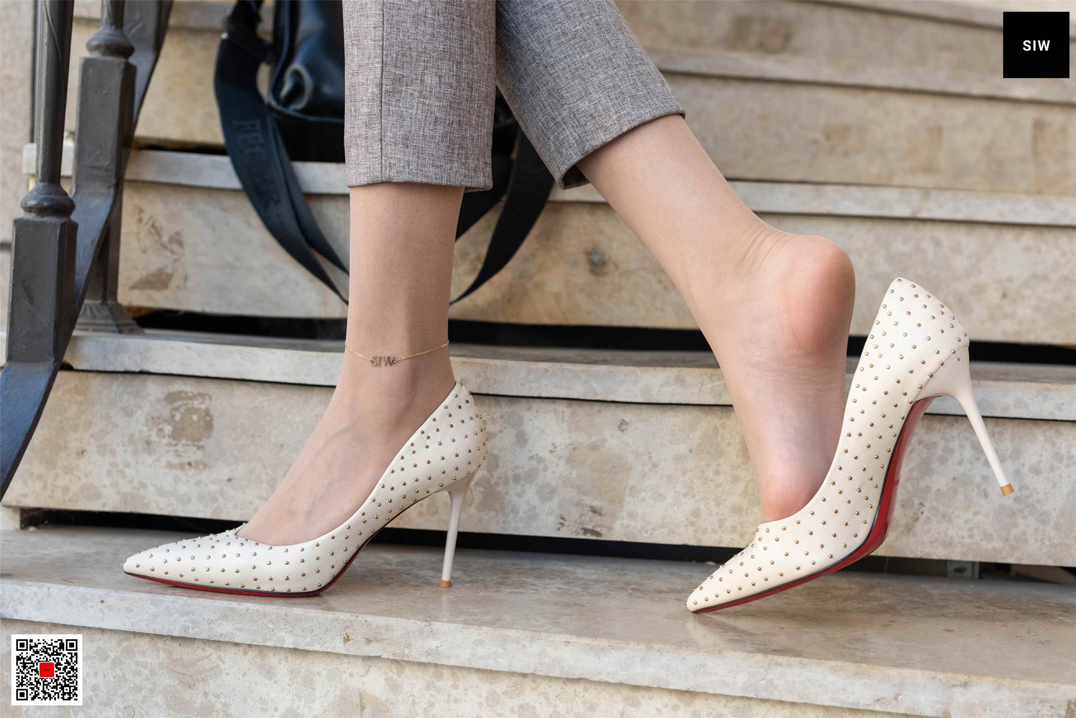 China Beauty Legs and feet 37