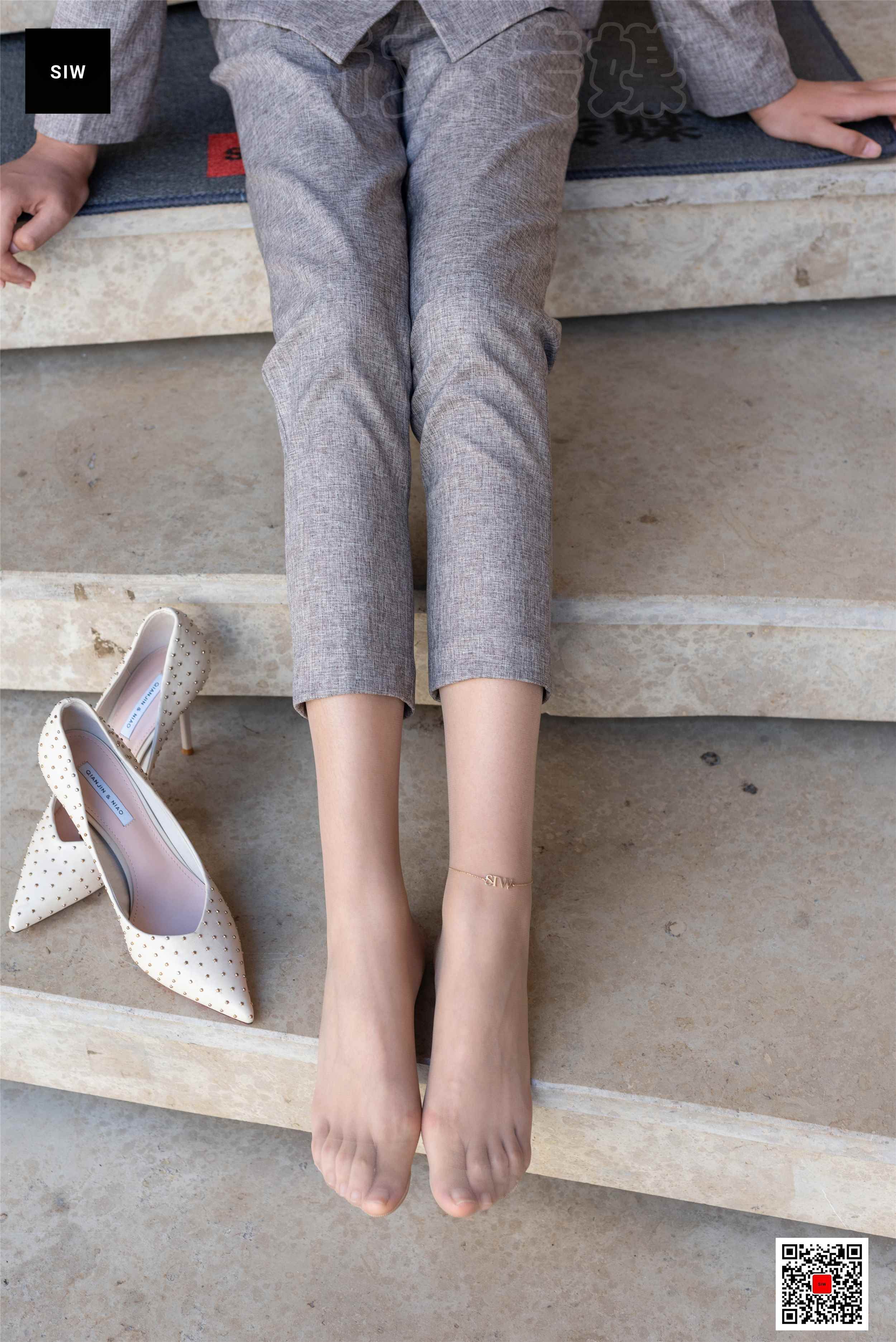 China Beauty Legs and feet 37