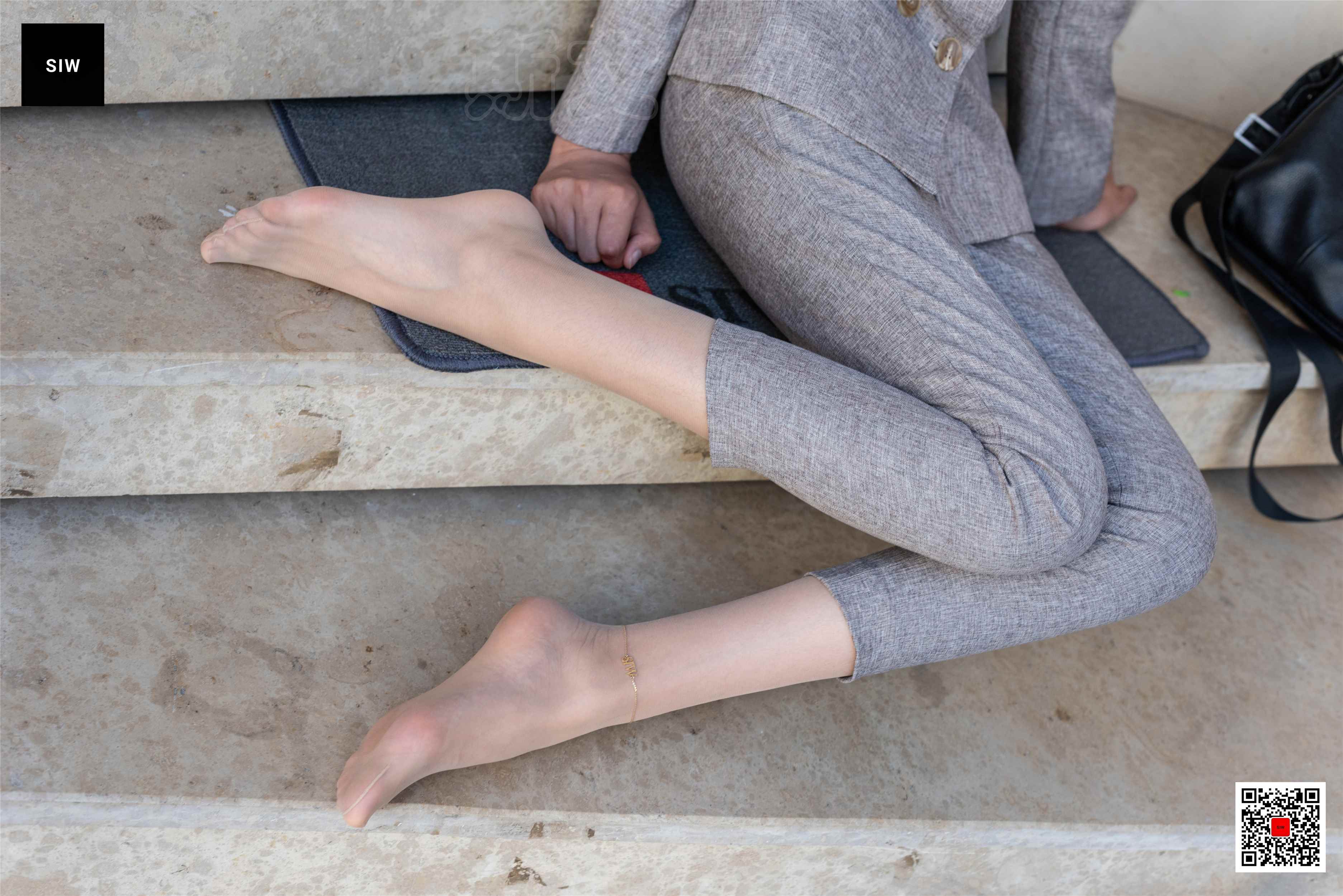 China Beauty Legs and feet 37