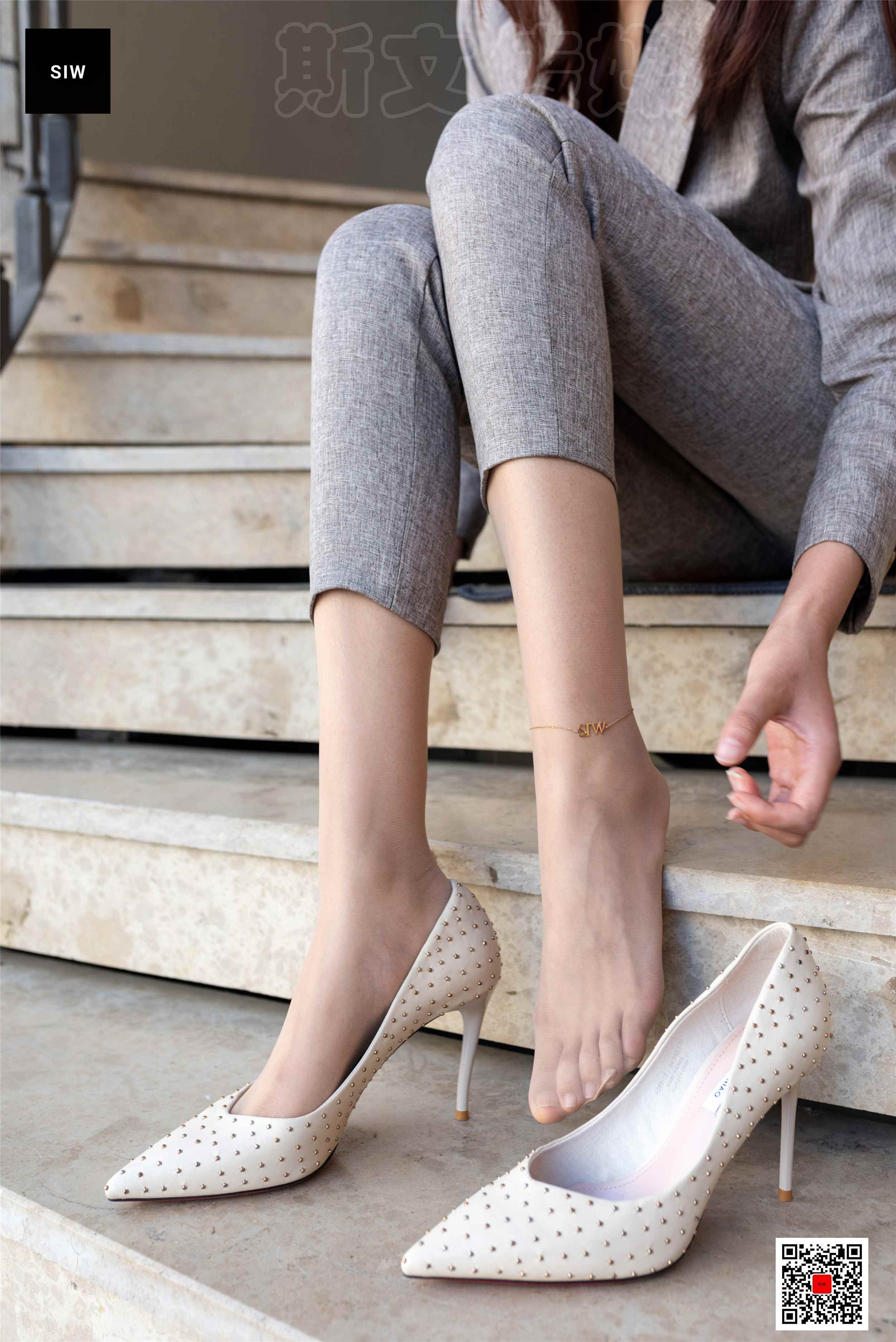 China Beauty Legs and feet 37