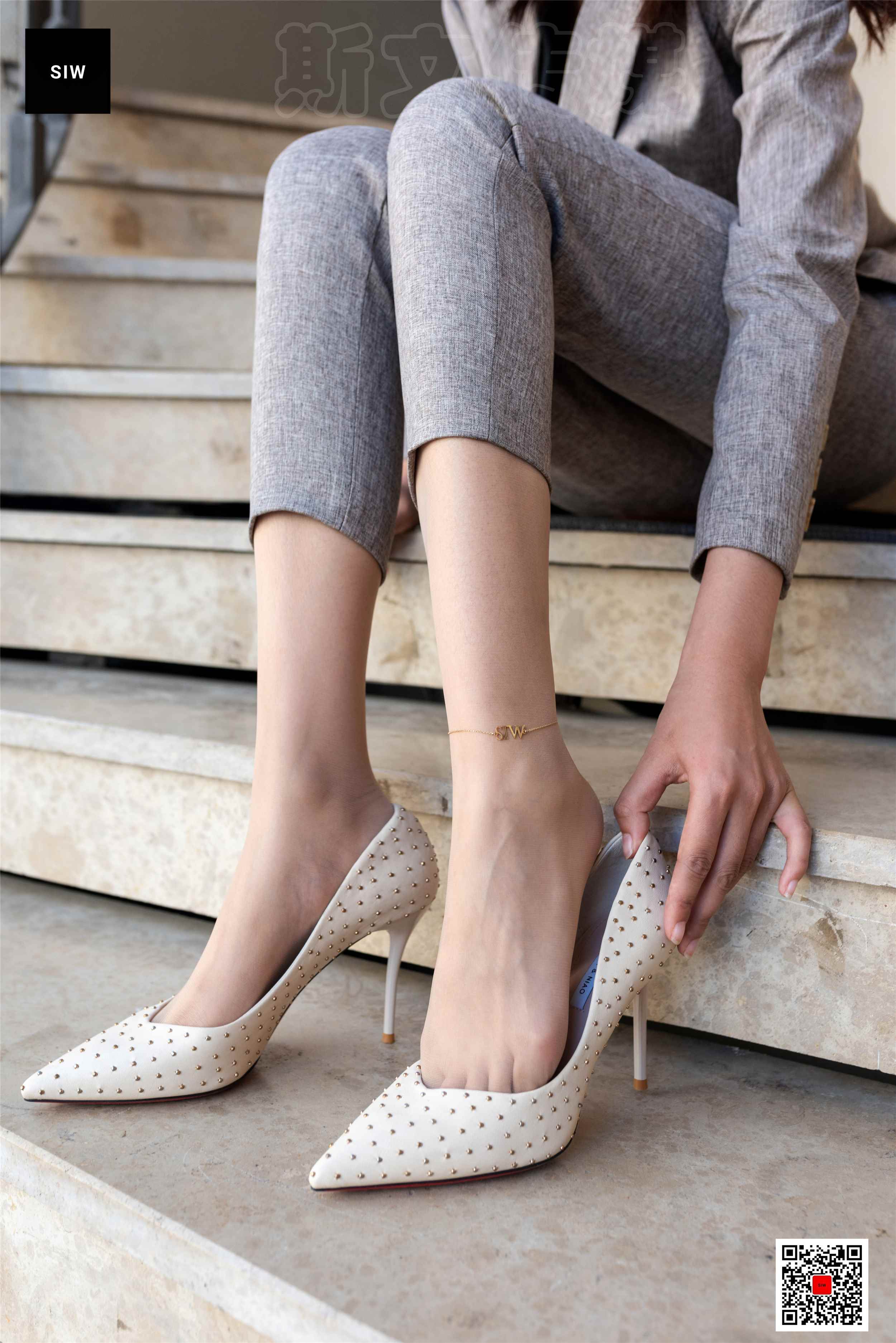 China Beauty Legs and feet 37