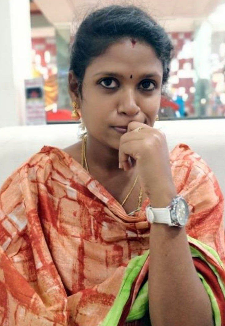 Tamil Black Bebe Showind Nude