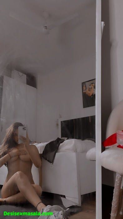 Poonam Pandey nude pics collections