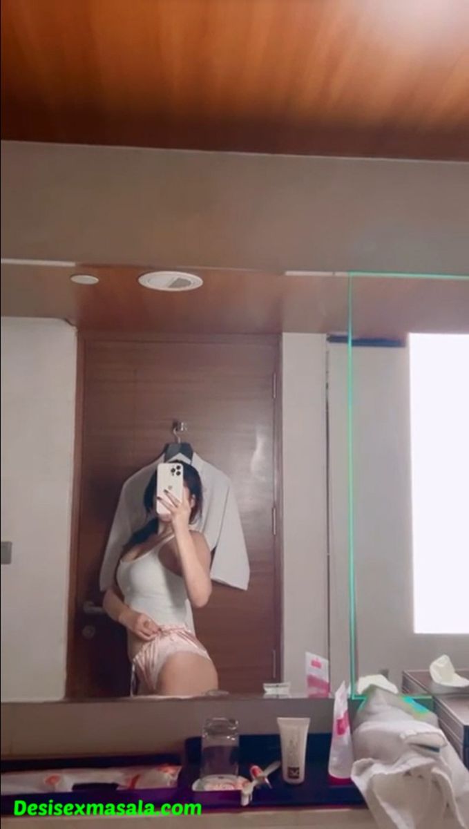 Poonam Pandey nude pics collections