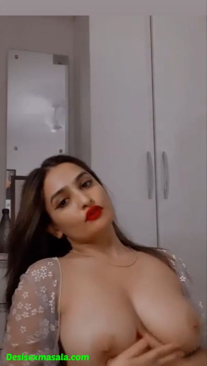 Poonam Pandey nude pics collections