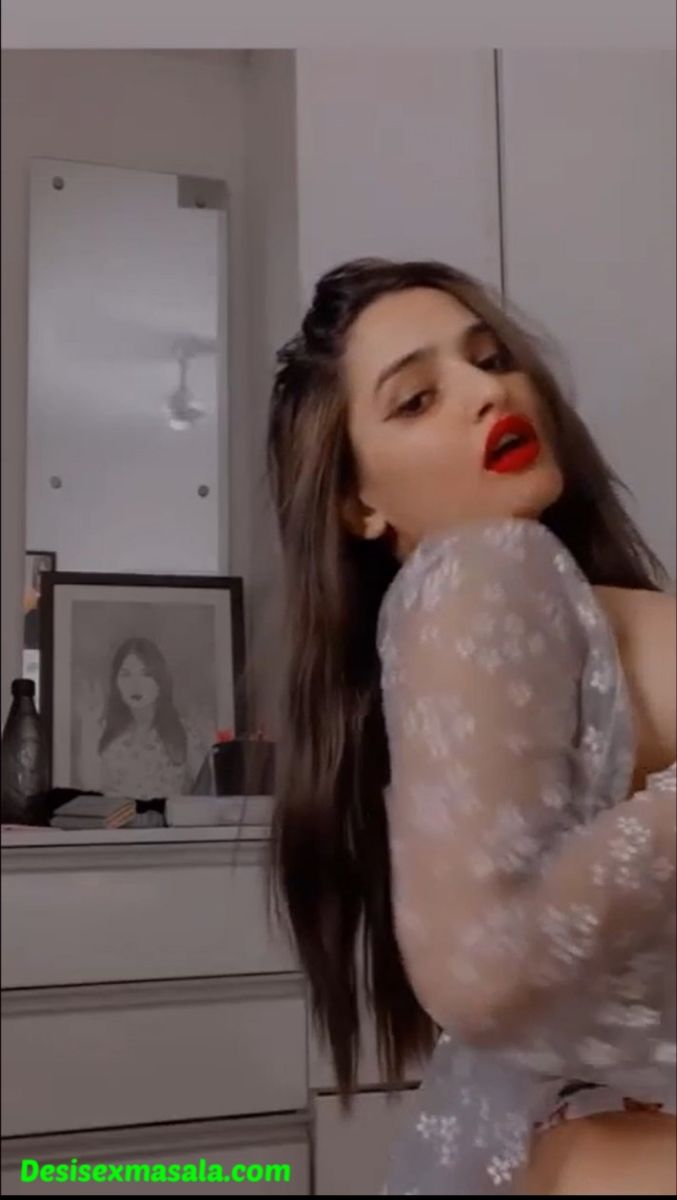 Poonam Pandey nude pics collections