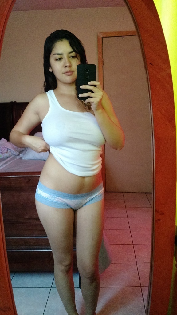 College girls nude pics