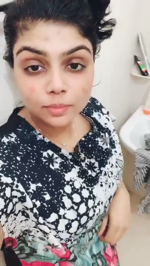 Muslim Slut Showing Big Boobs