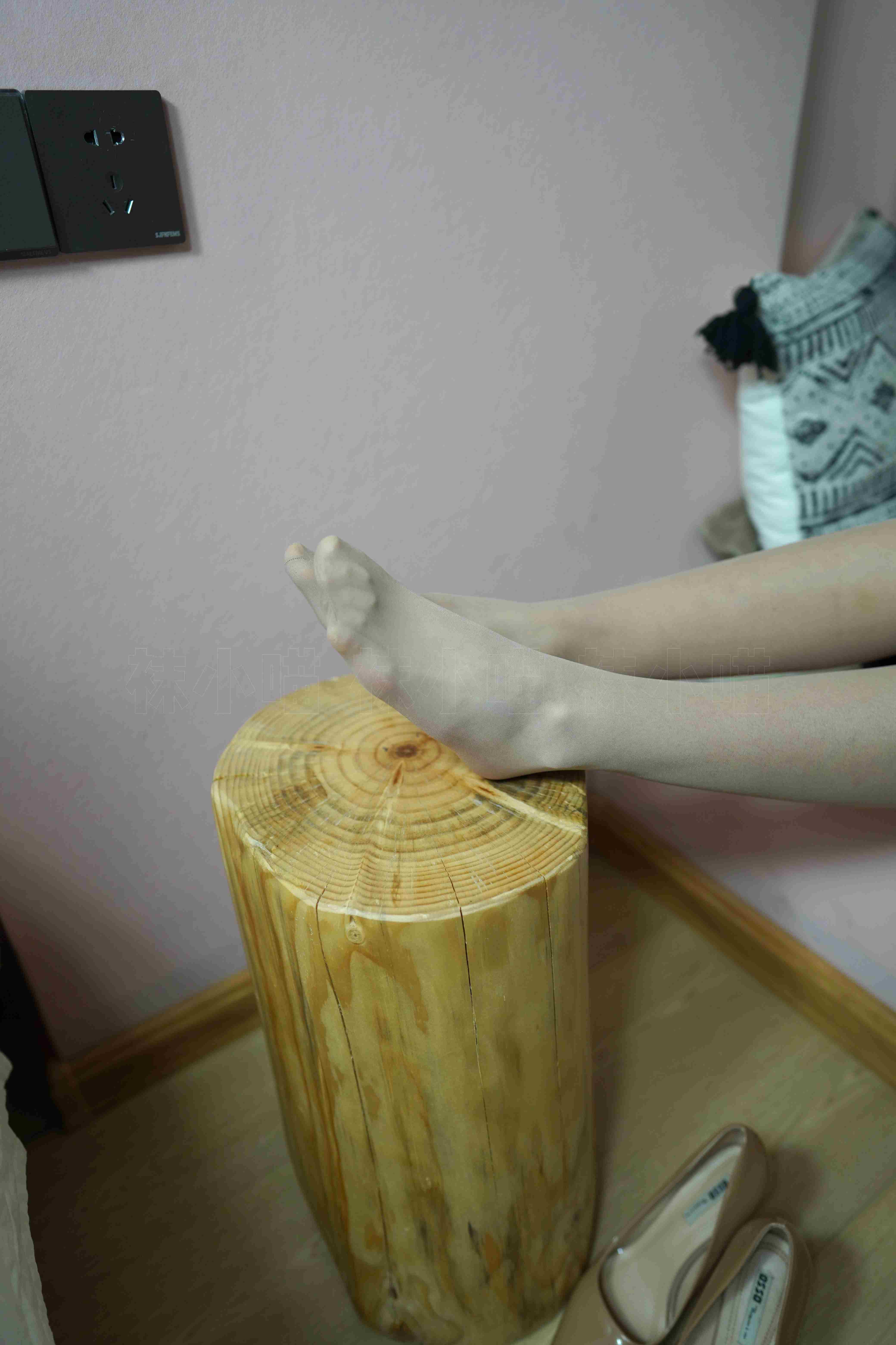 China Beauty Legs and feet 68