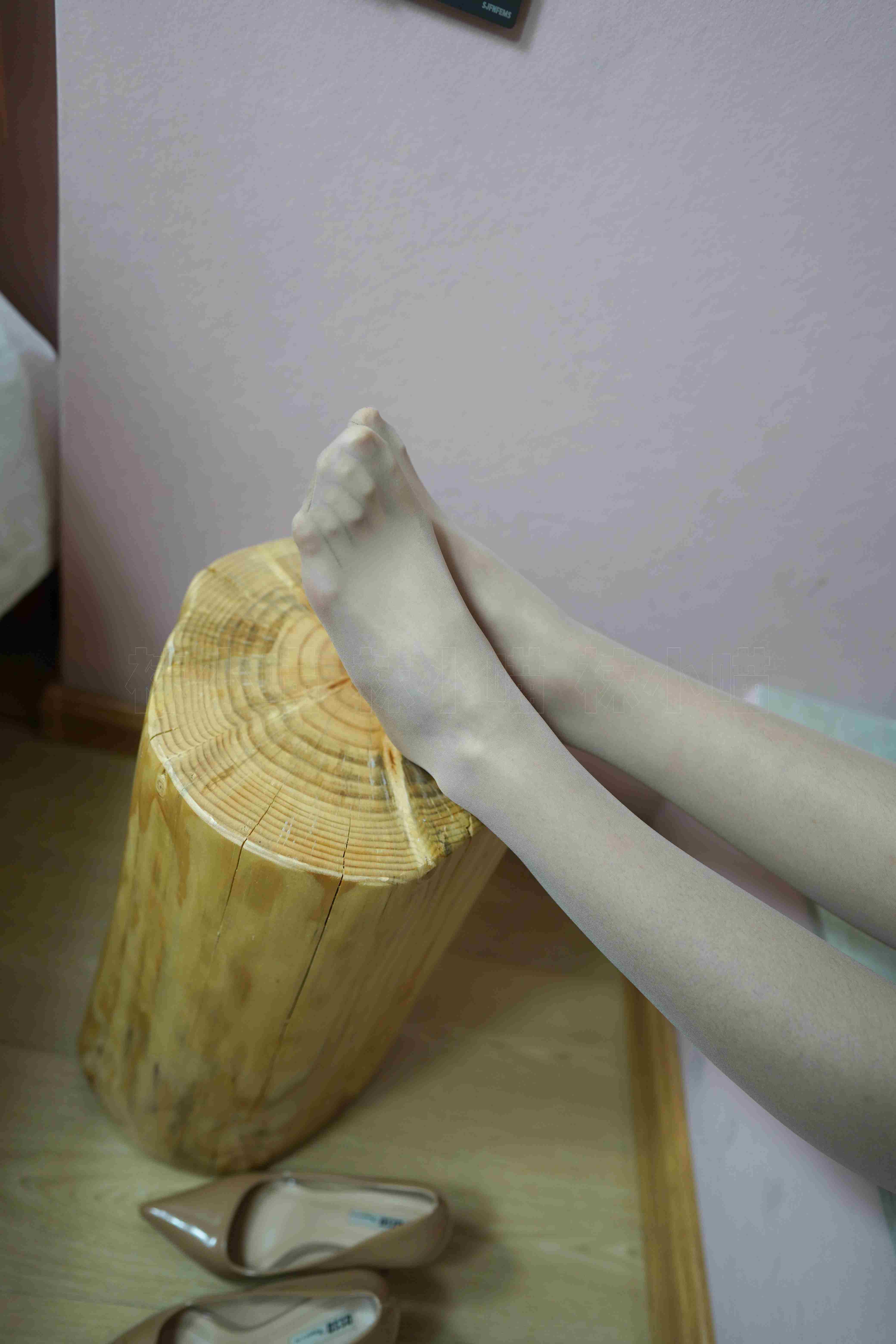 China Beauty Legs and feet 68