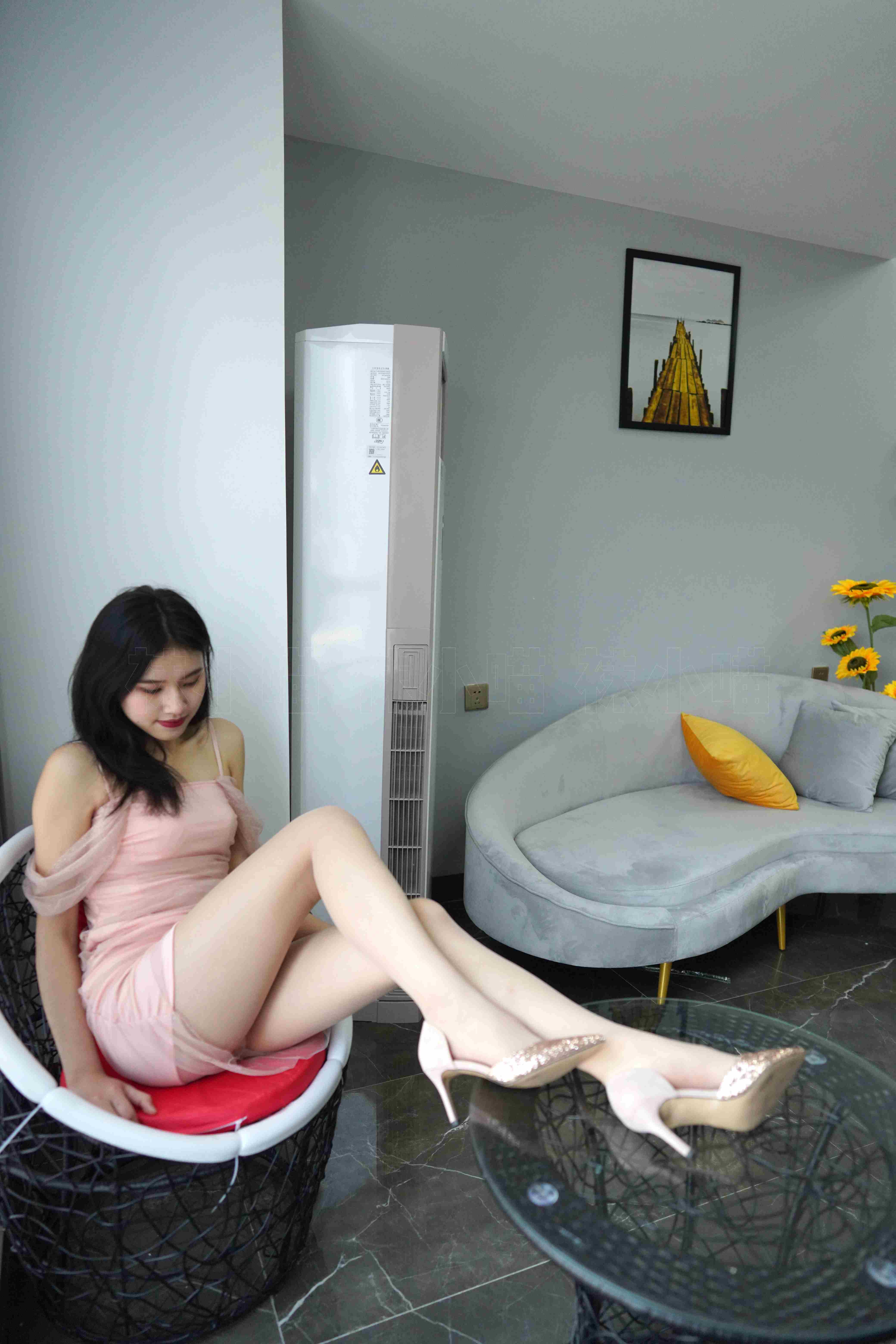 China Beauty Legs and feet 70