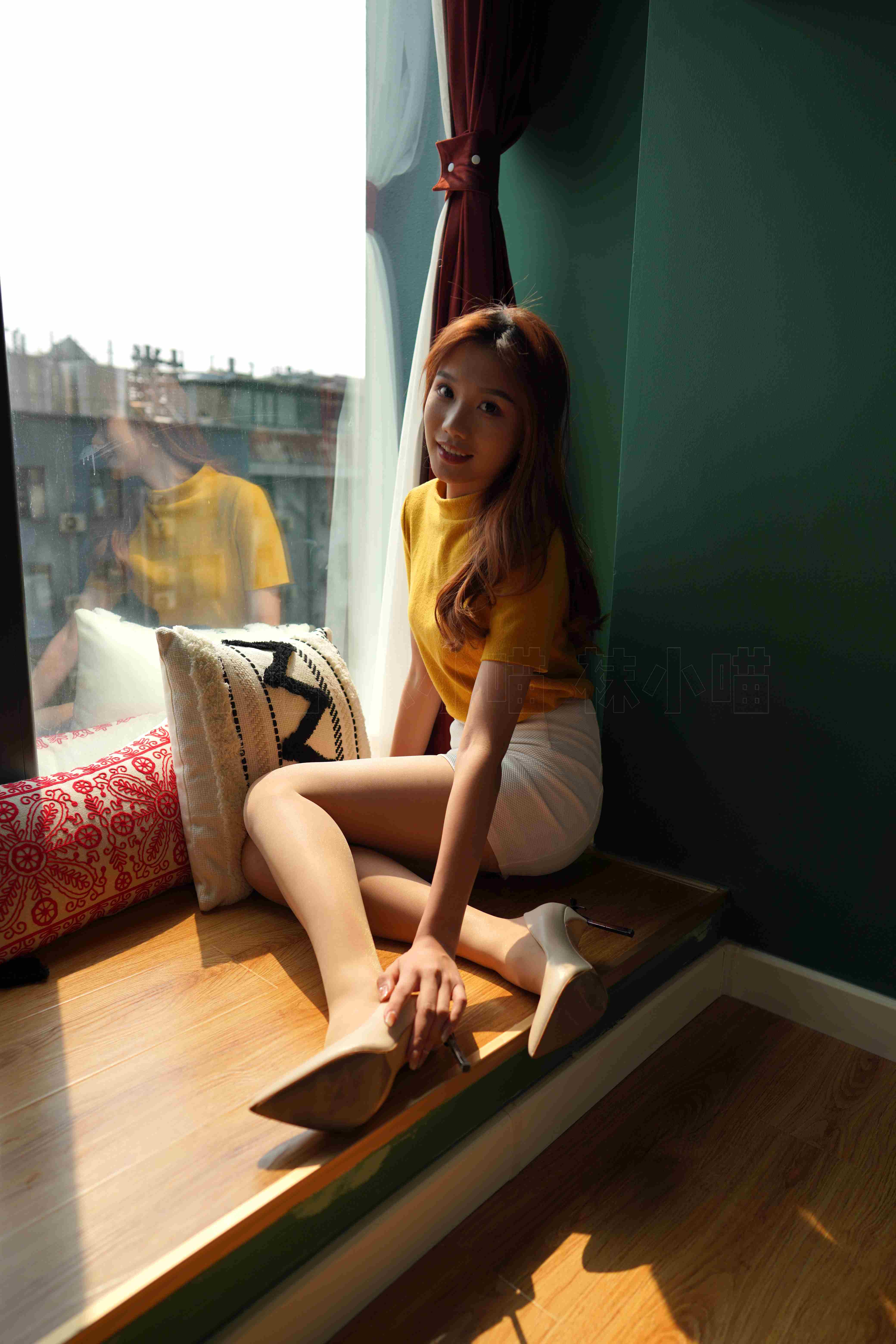 China Beauty Legs and feet 75
