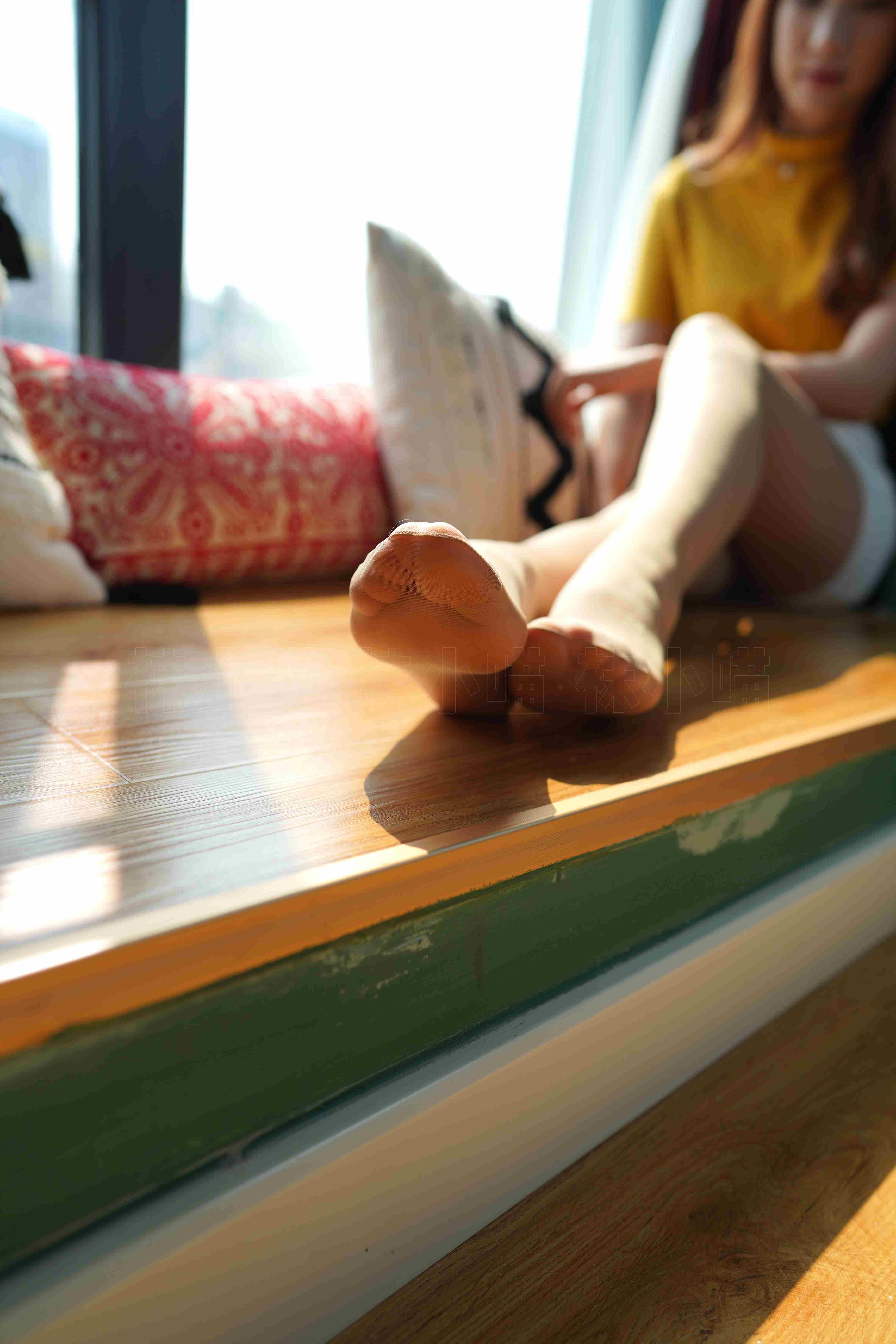 China Beauty Legs and feet 75