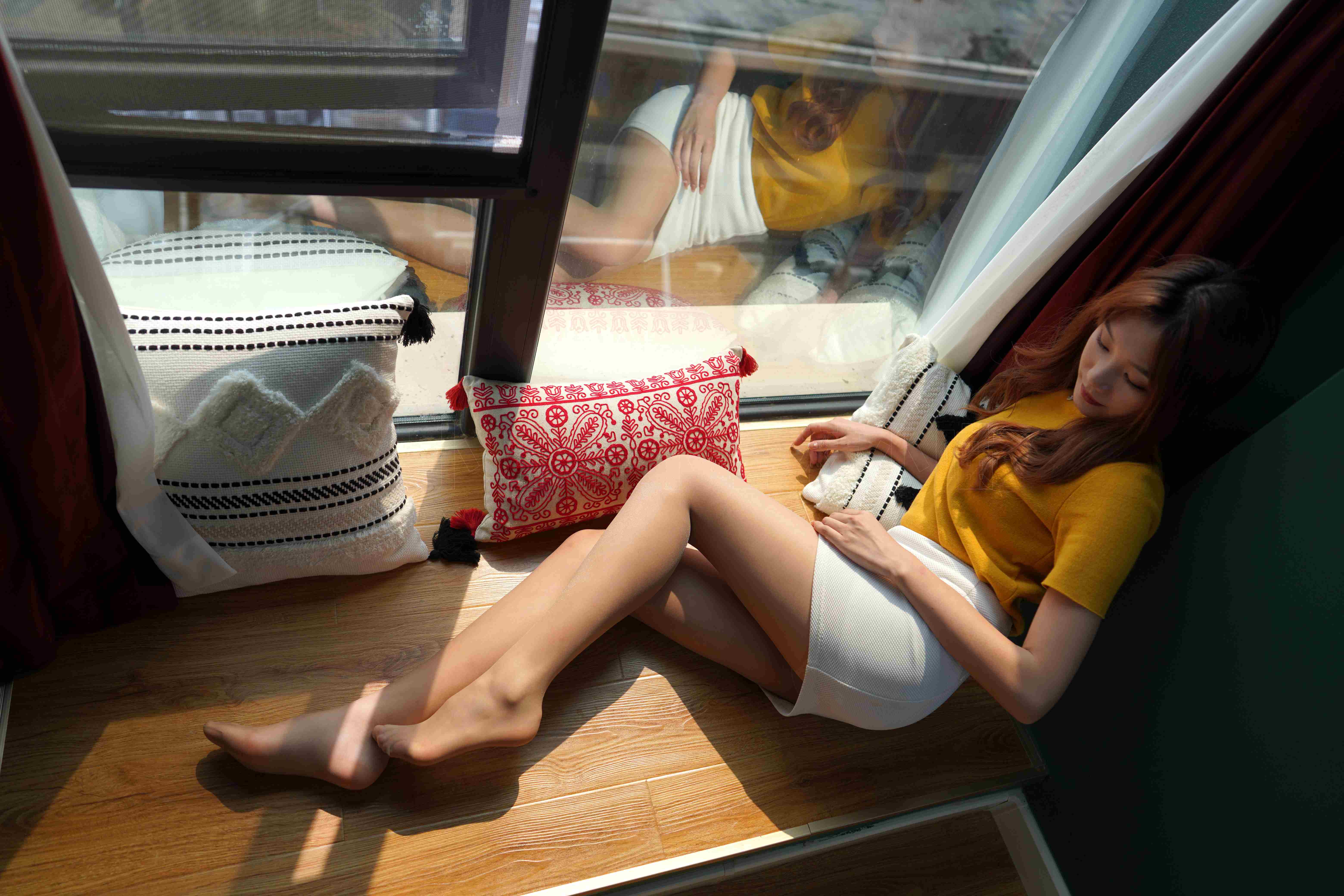 China Beauty Legs and feet 75