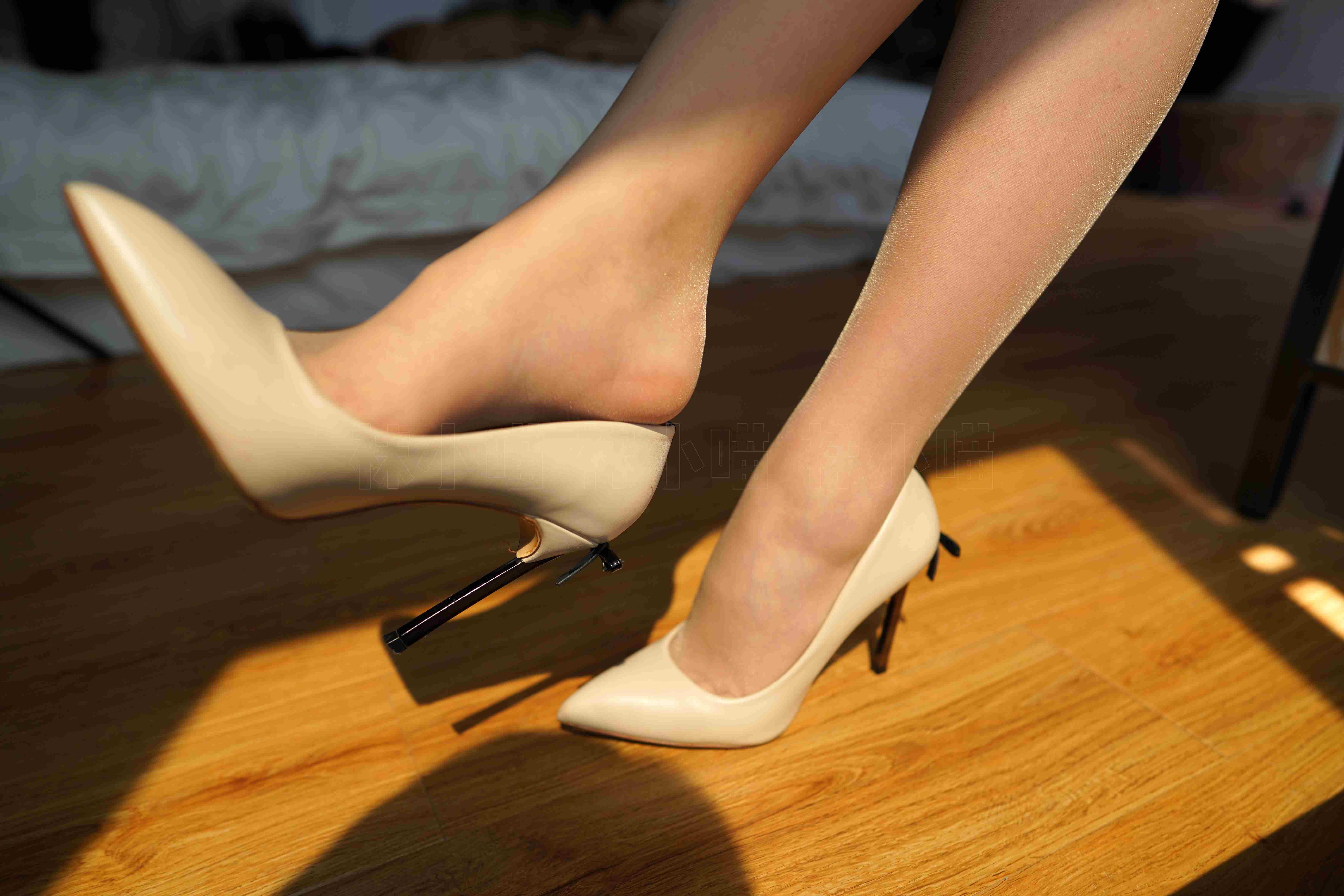 China Beauty Legs and feet 75