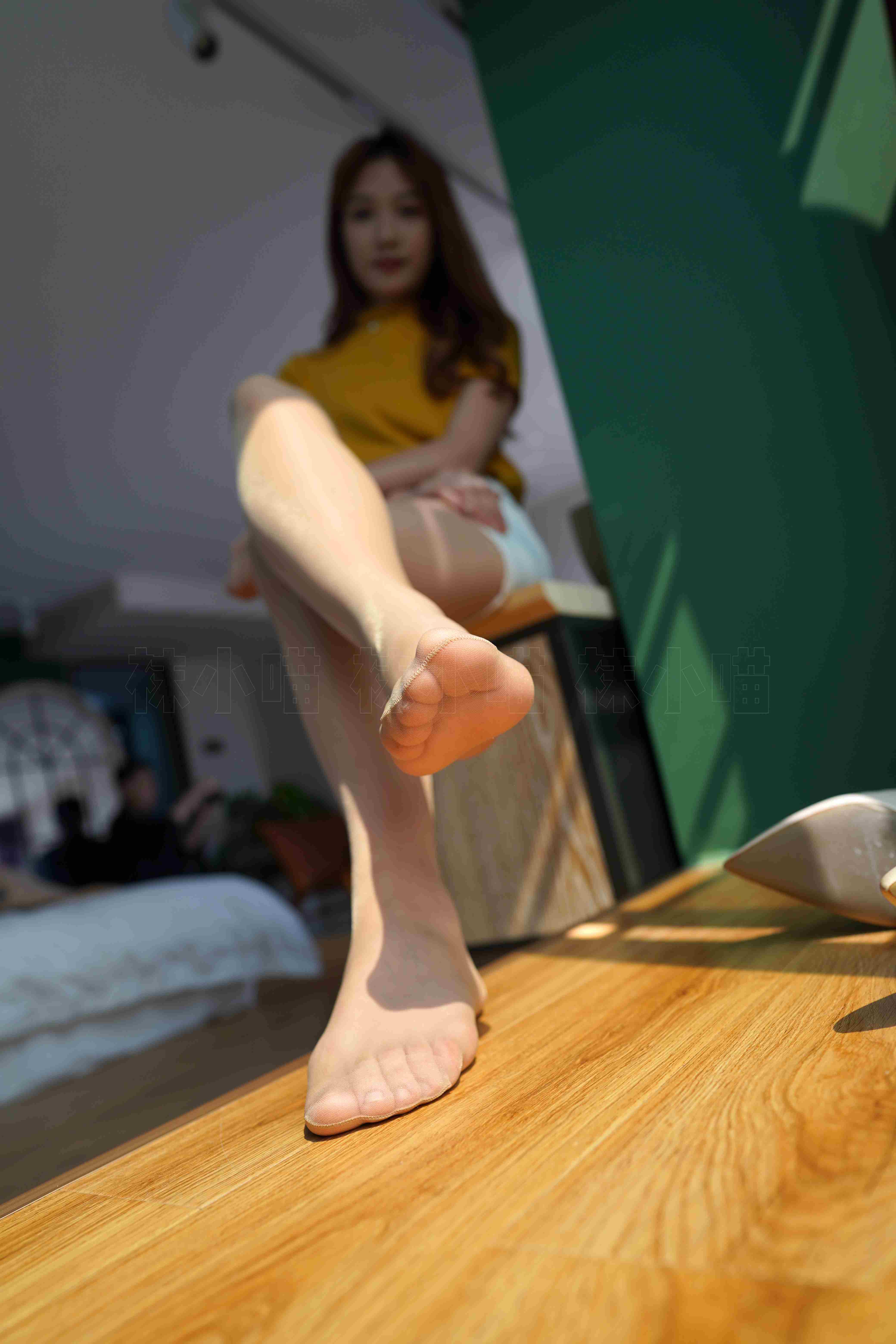 China Beauty Legs and feet 75