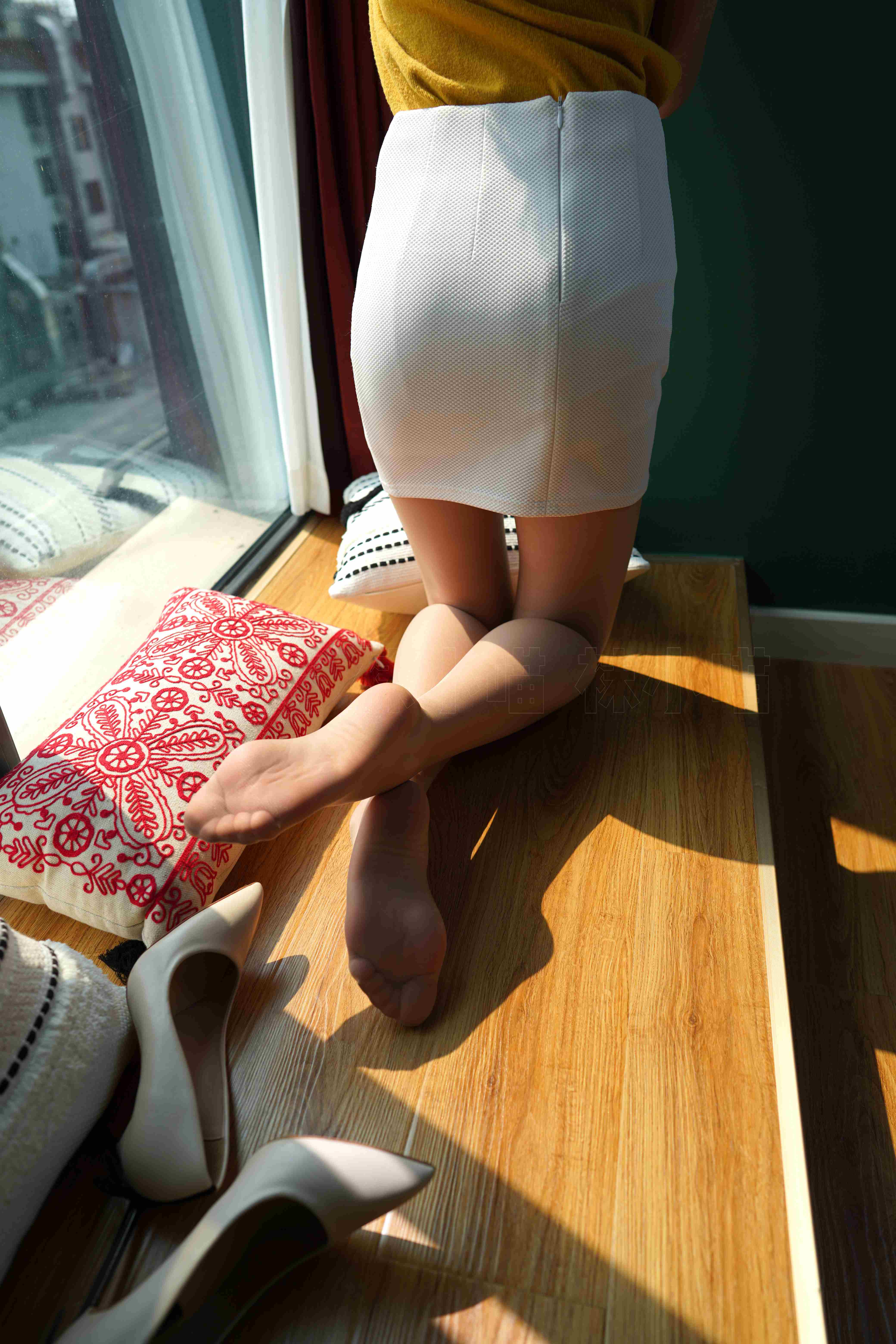 China Beauty Legs and feet 75