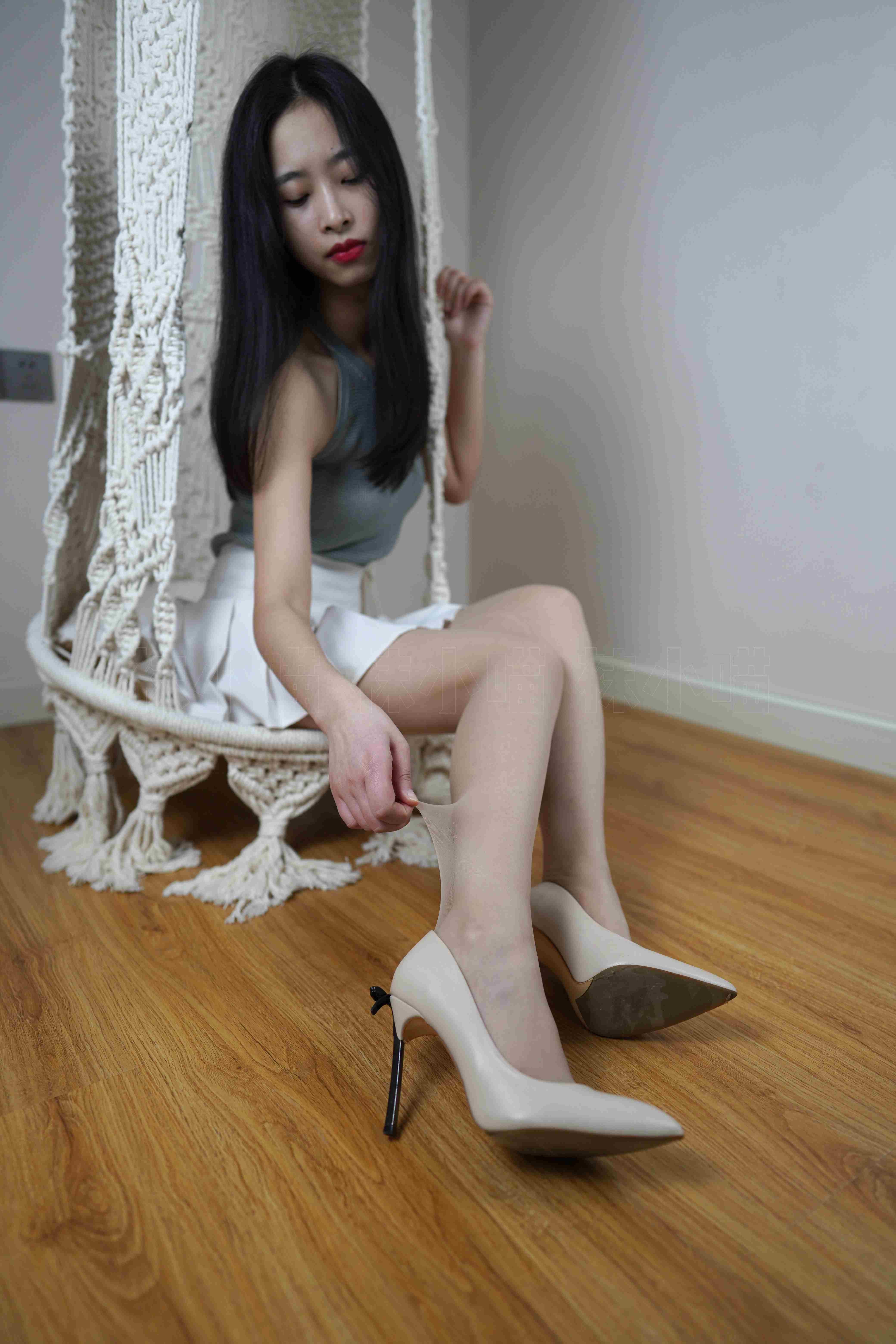 China Beauty Legs and feet 76
