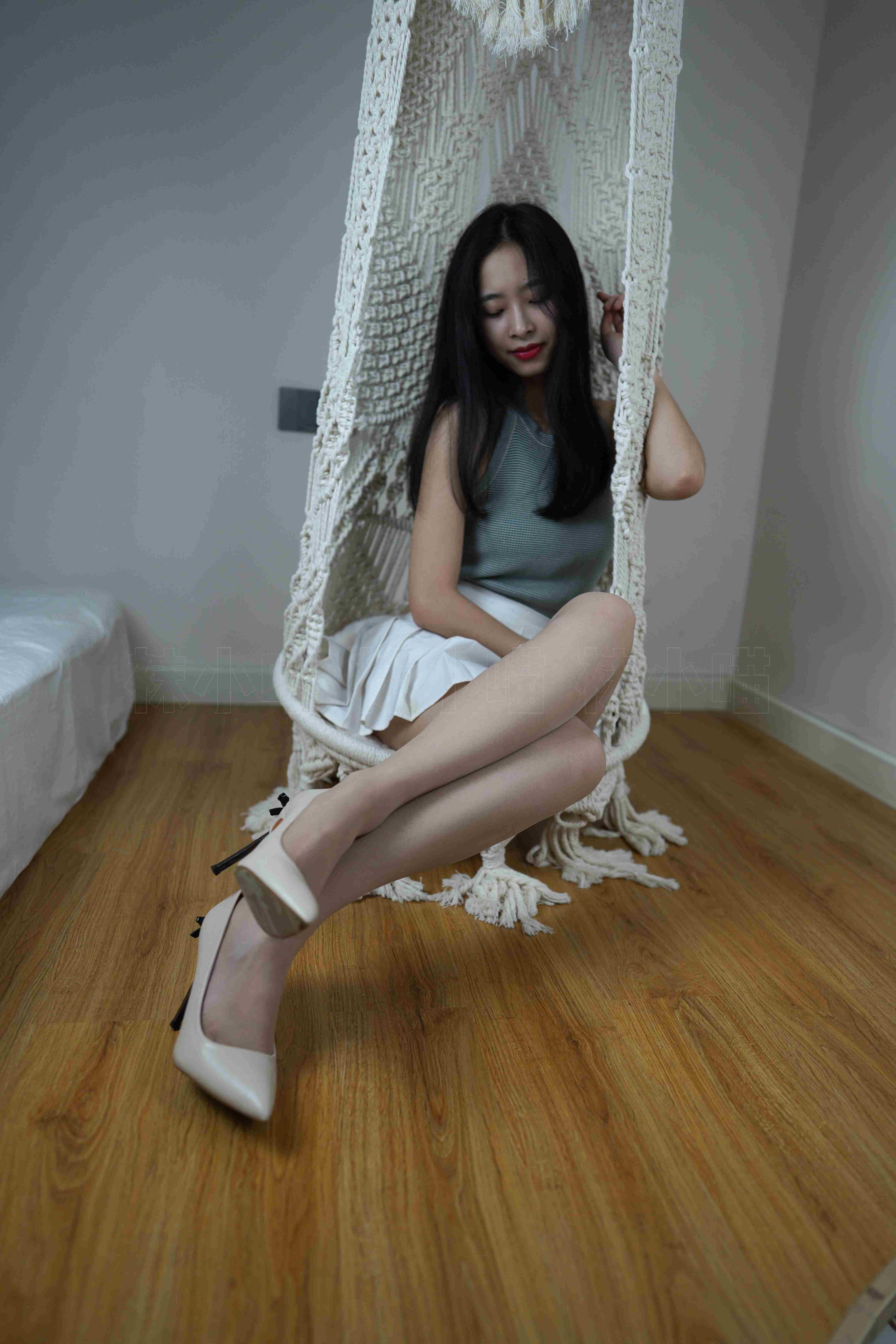 China Beauty Legs and feet 76