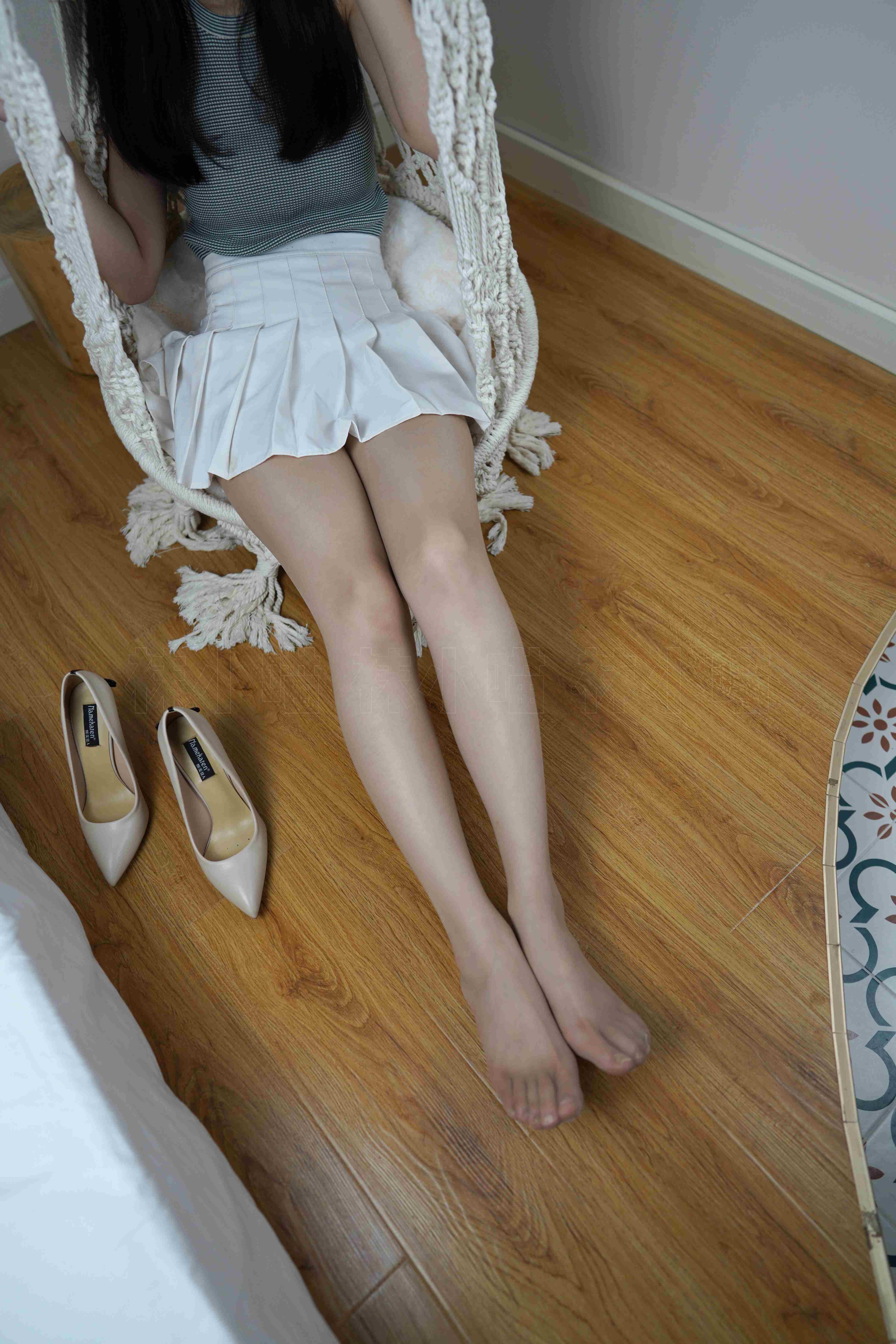 China Beauty Legs and feet 76