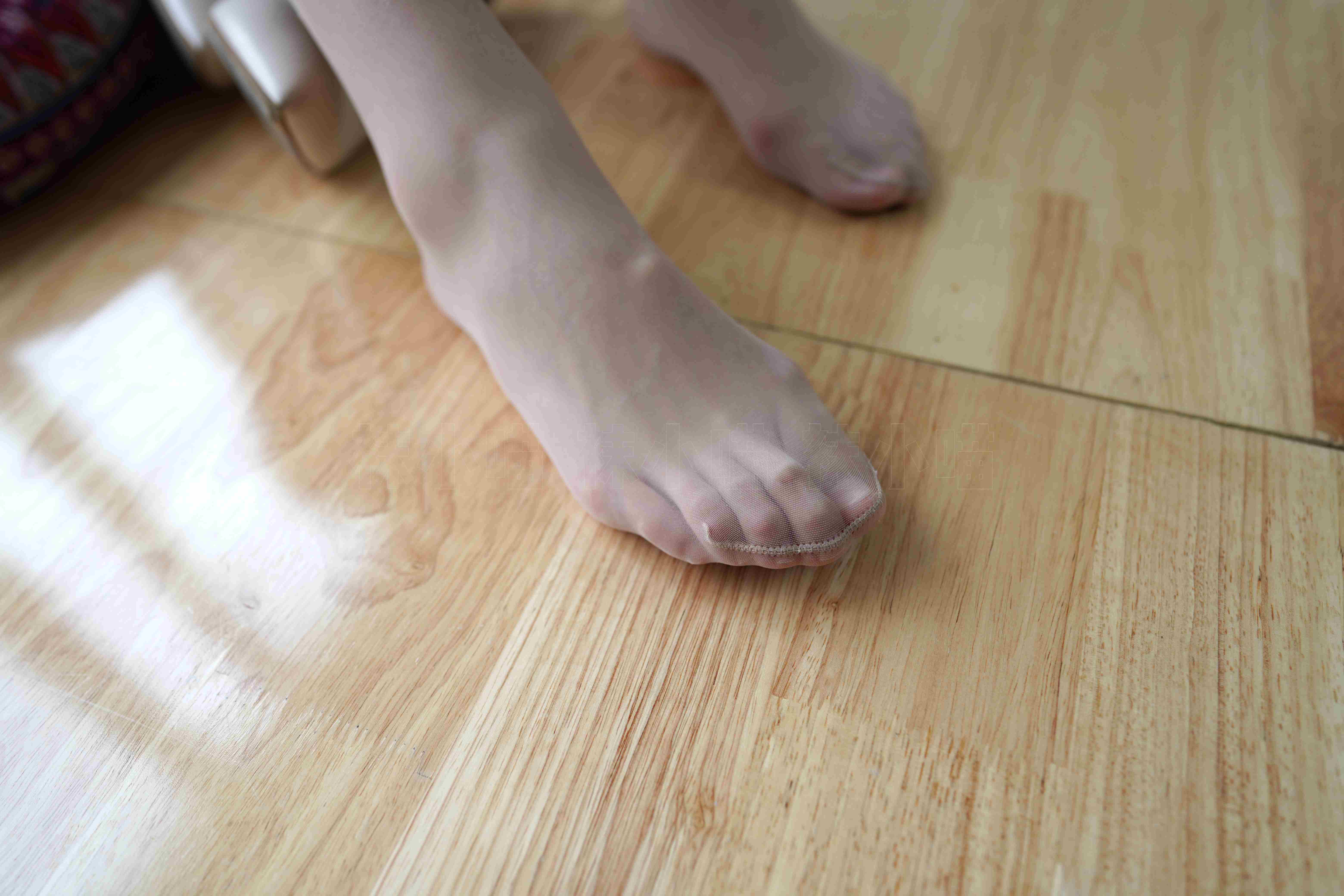 China Beauty Legs and feet 77