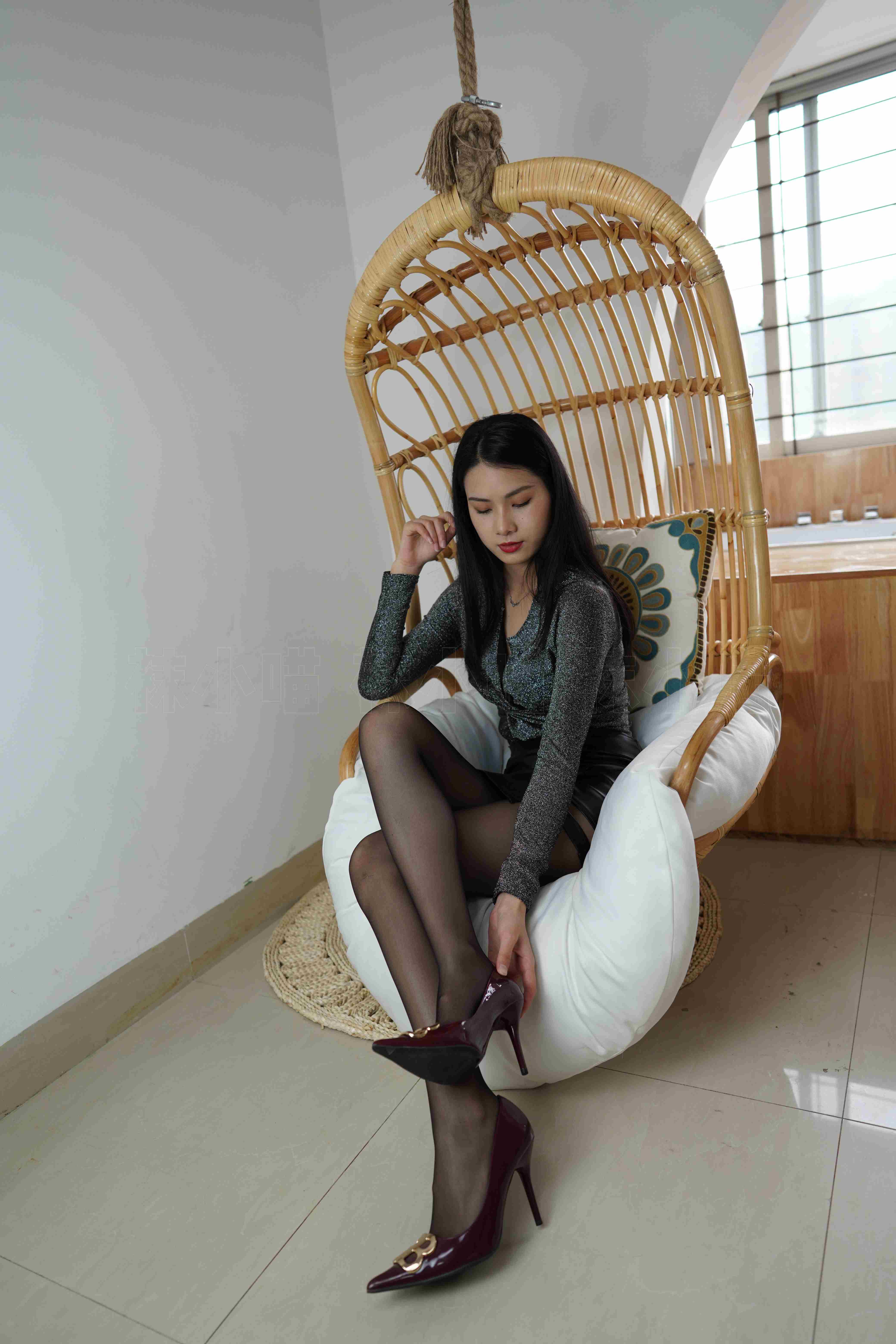 China Beauty Legs and feet 85