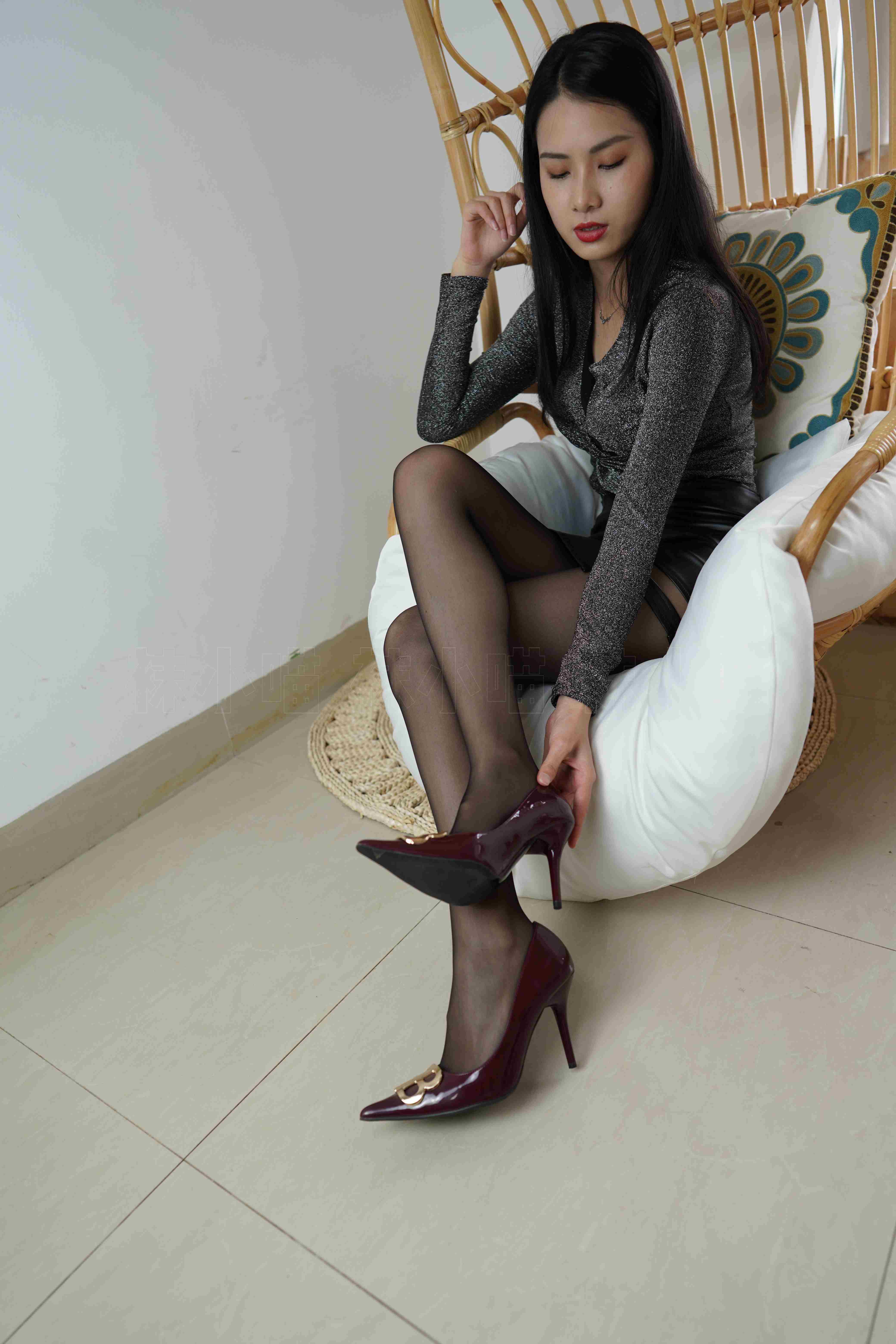 China Beauty Legs and feet 85