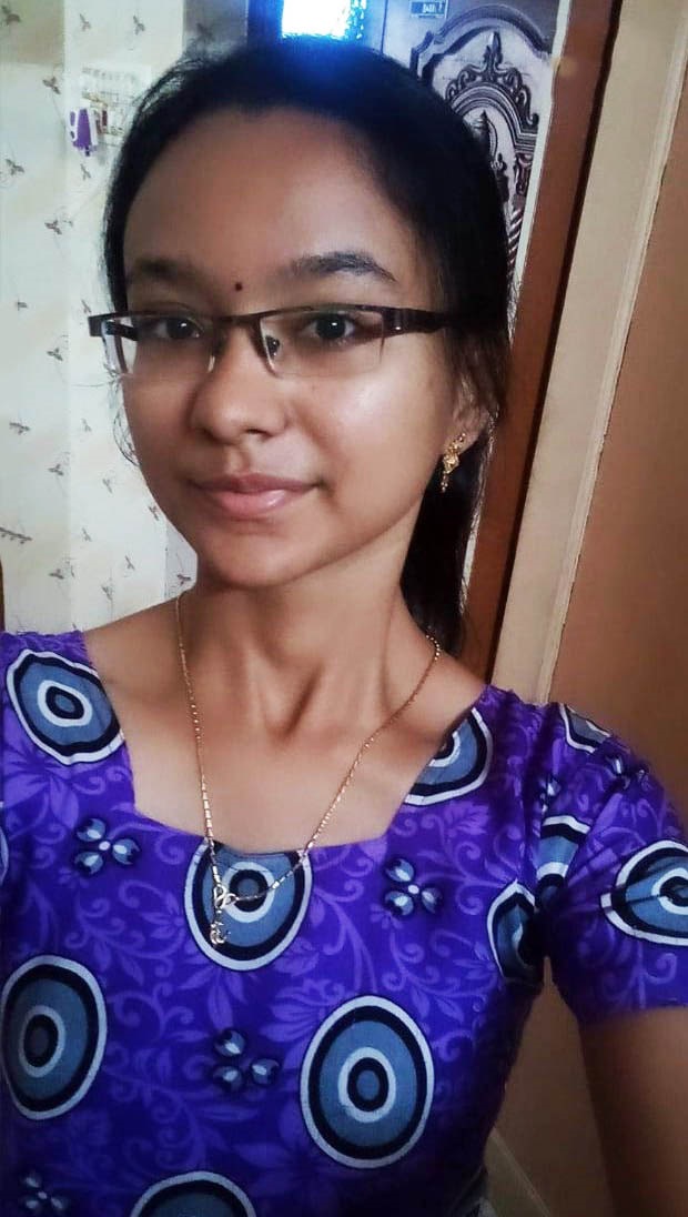 Hot skinny tamil girl