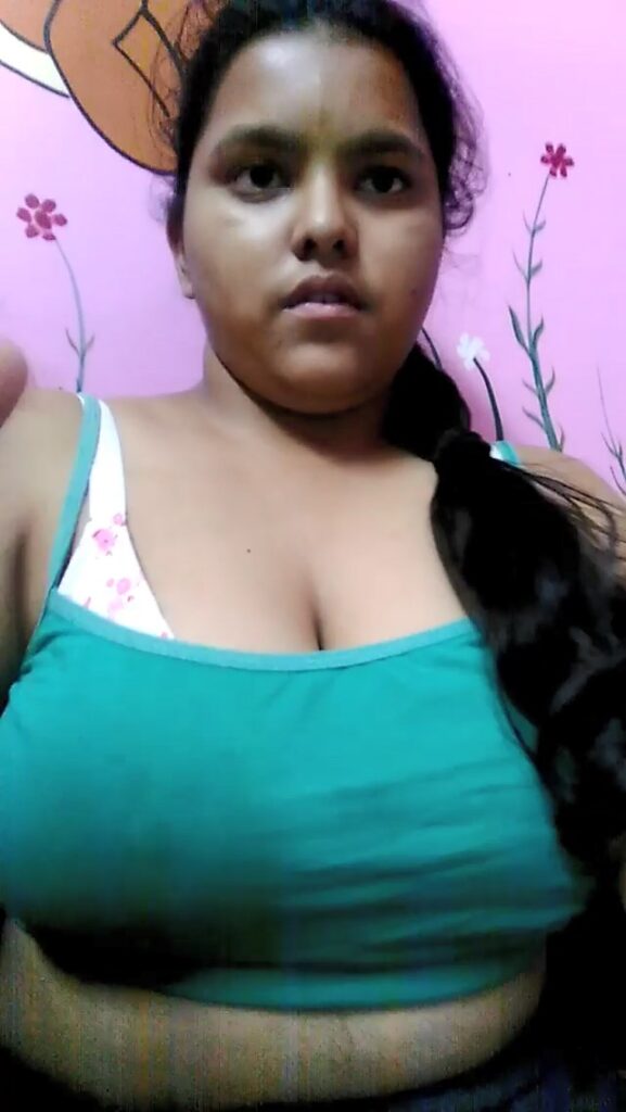 Huge Boobs Indian Girl