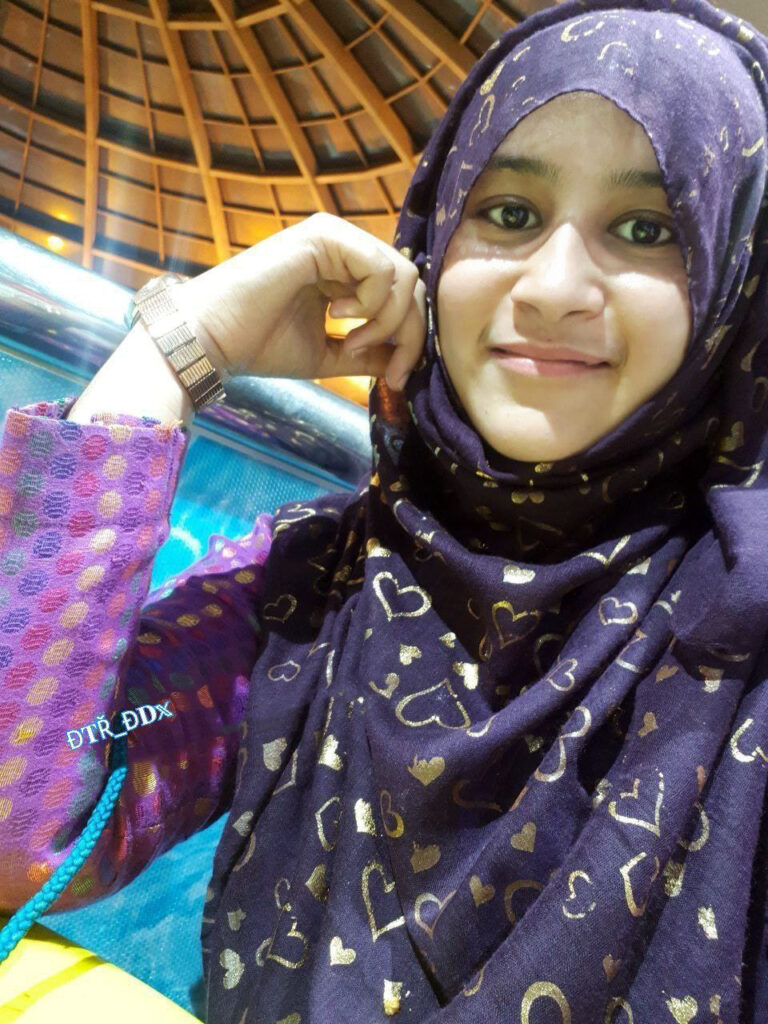 Hot tamil hijab girl