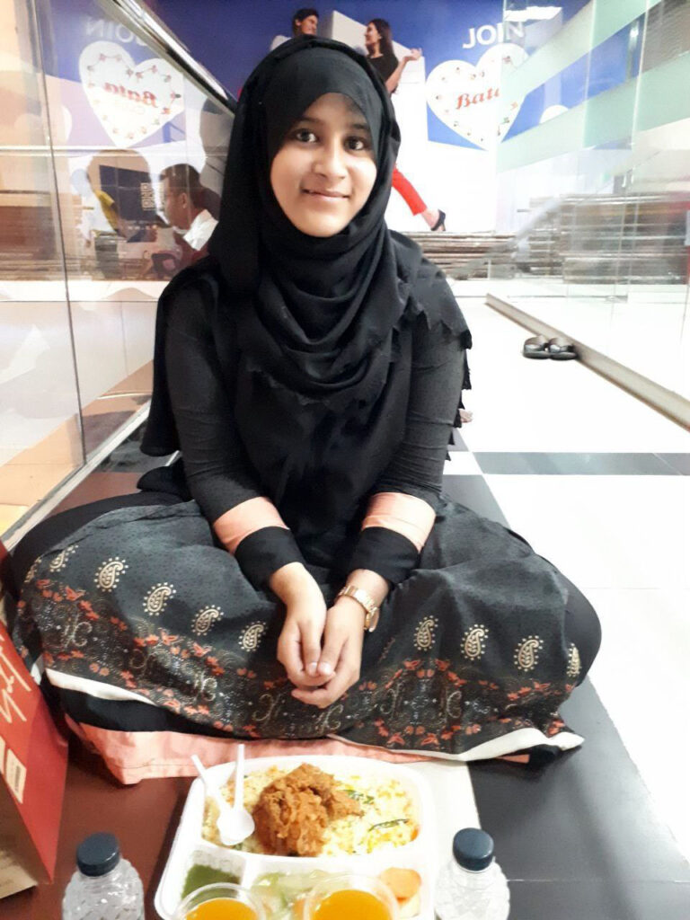 Hot tamil hijab girl