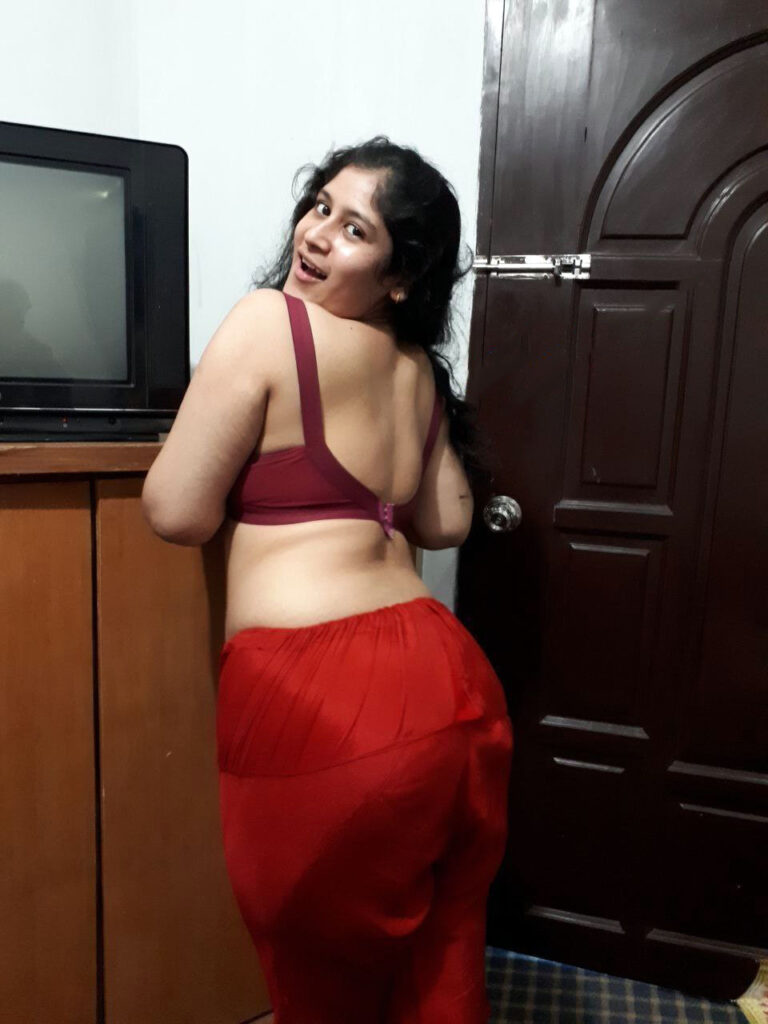 Hot tamil hijab girl