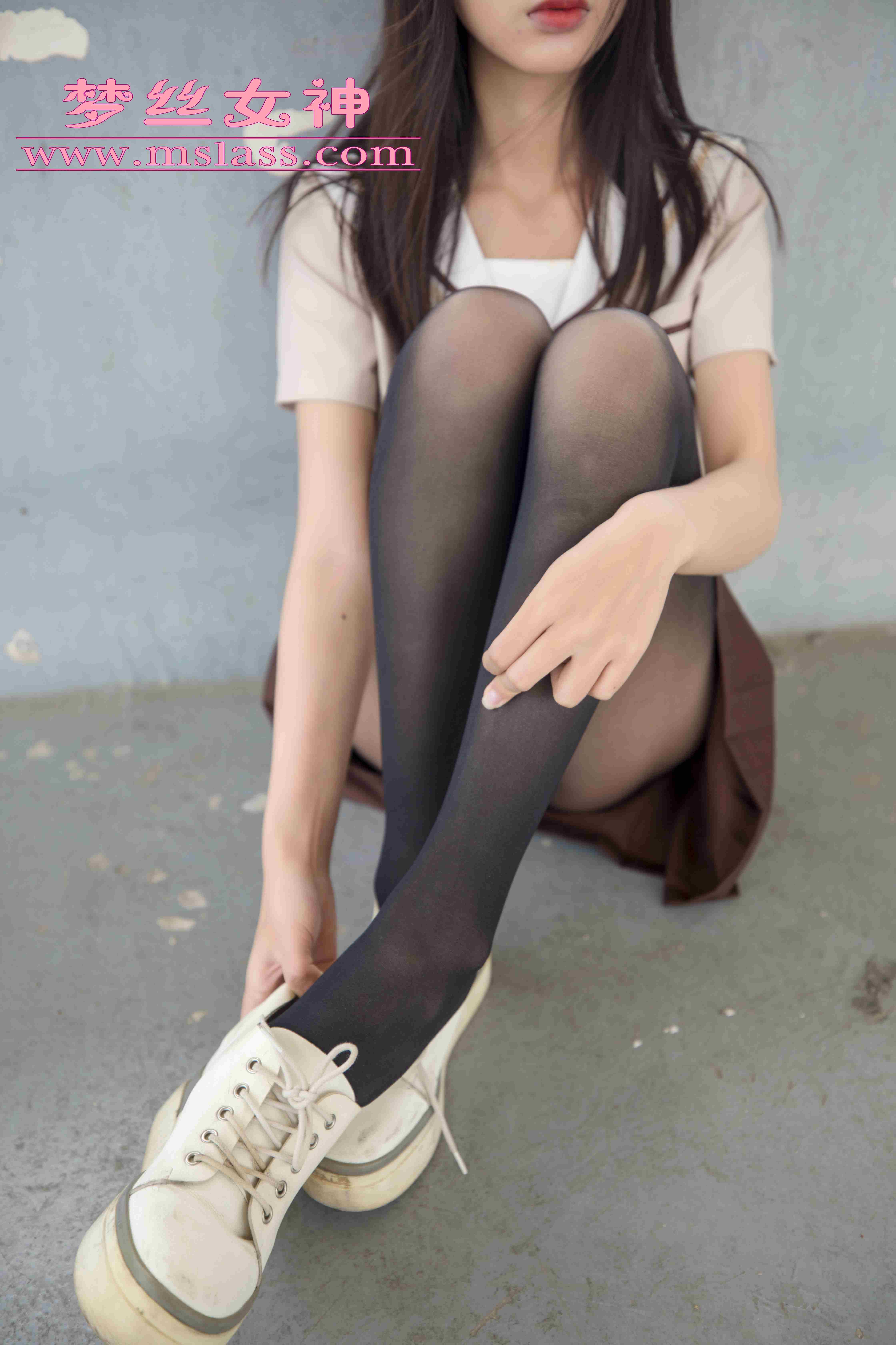 China Beauty Legs and feet 92