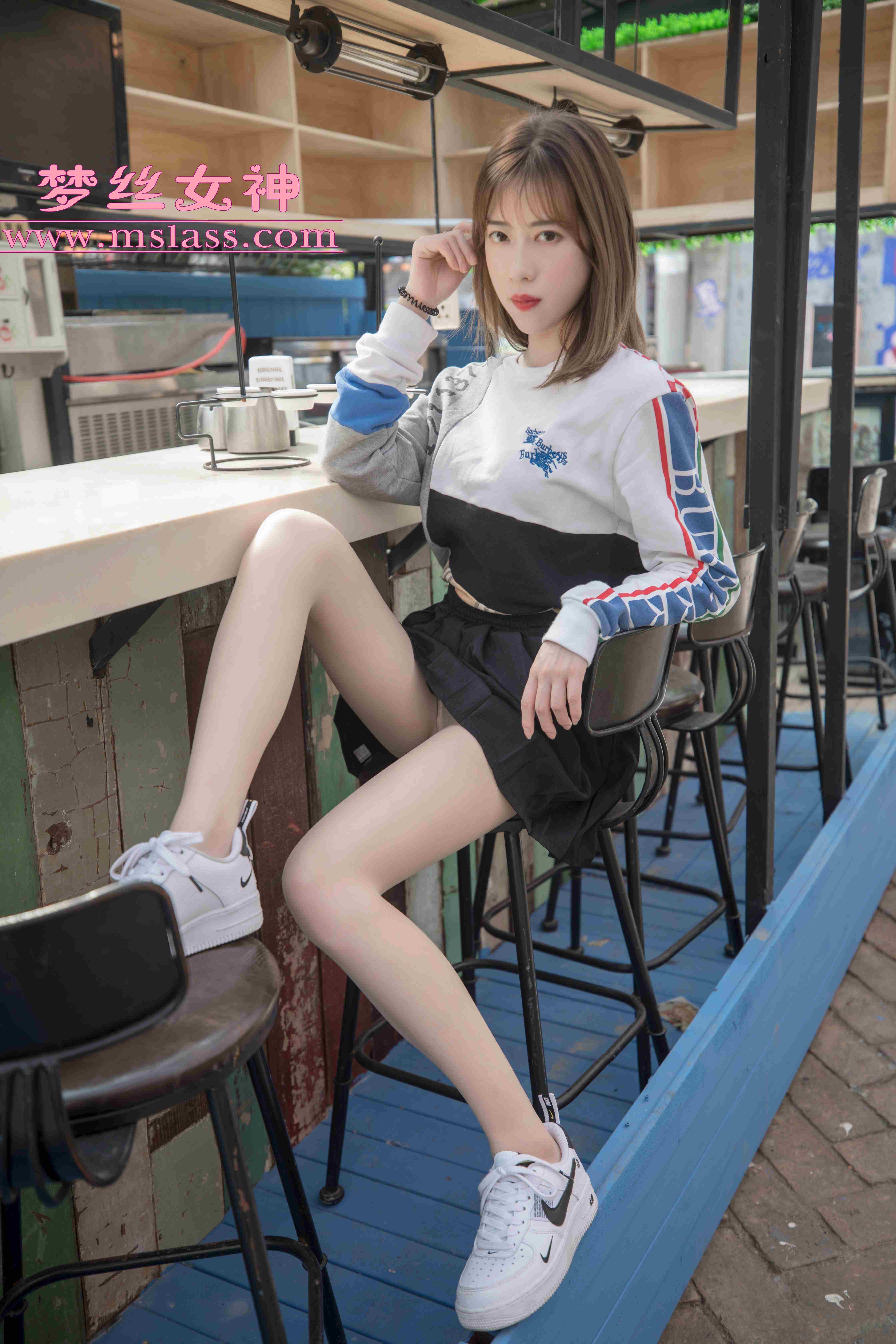 China Beauty Legs and feet 94