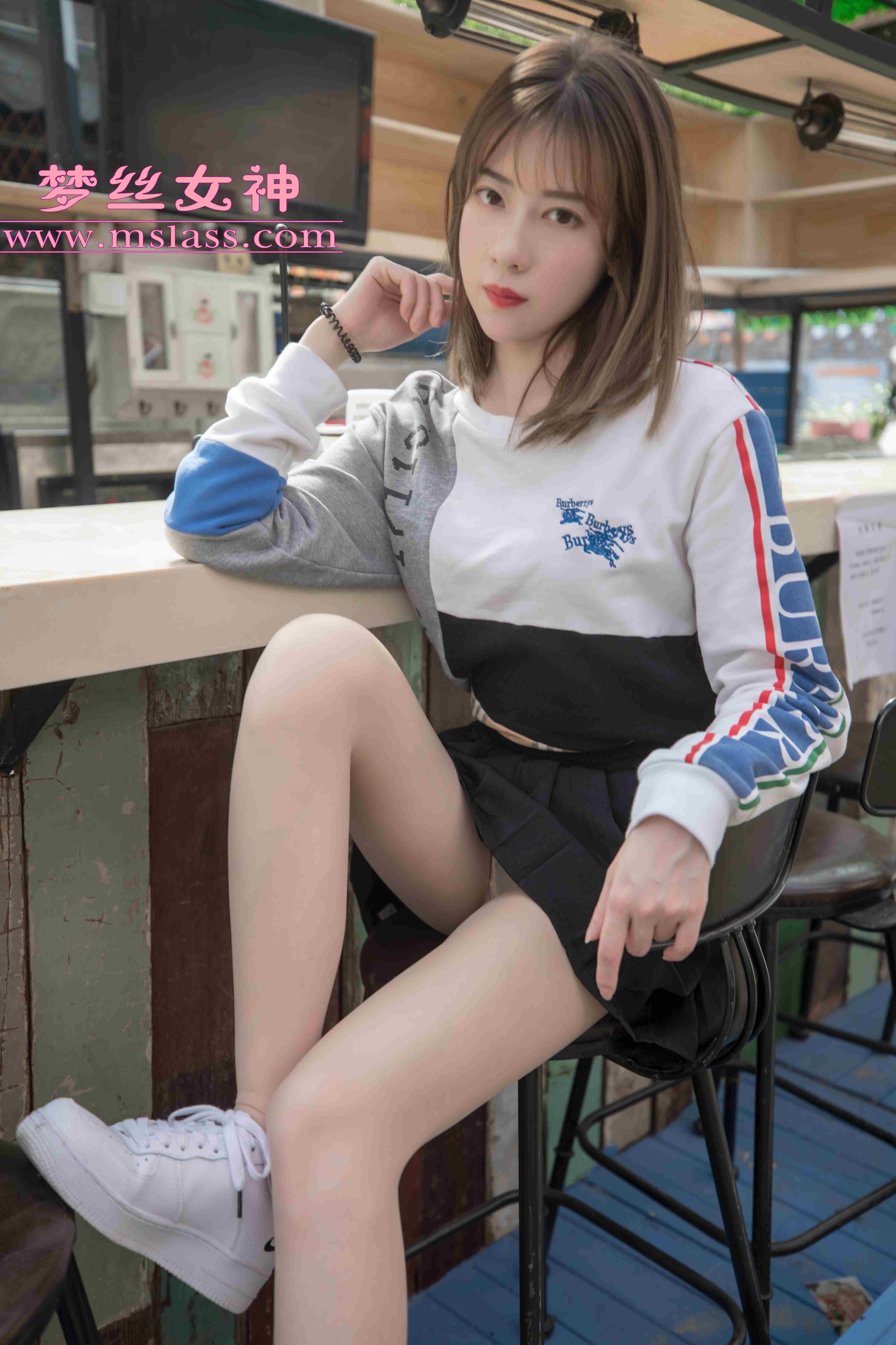 China Beauty Legs and feet 94