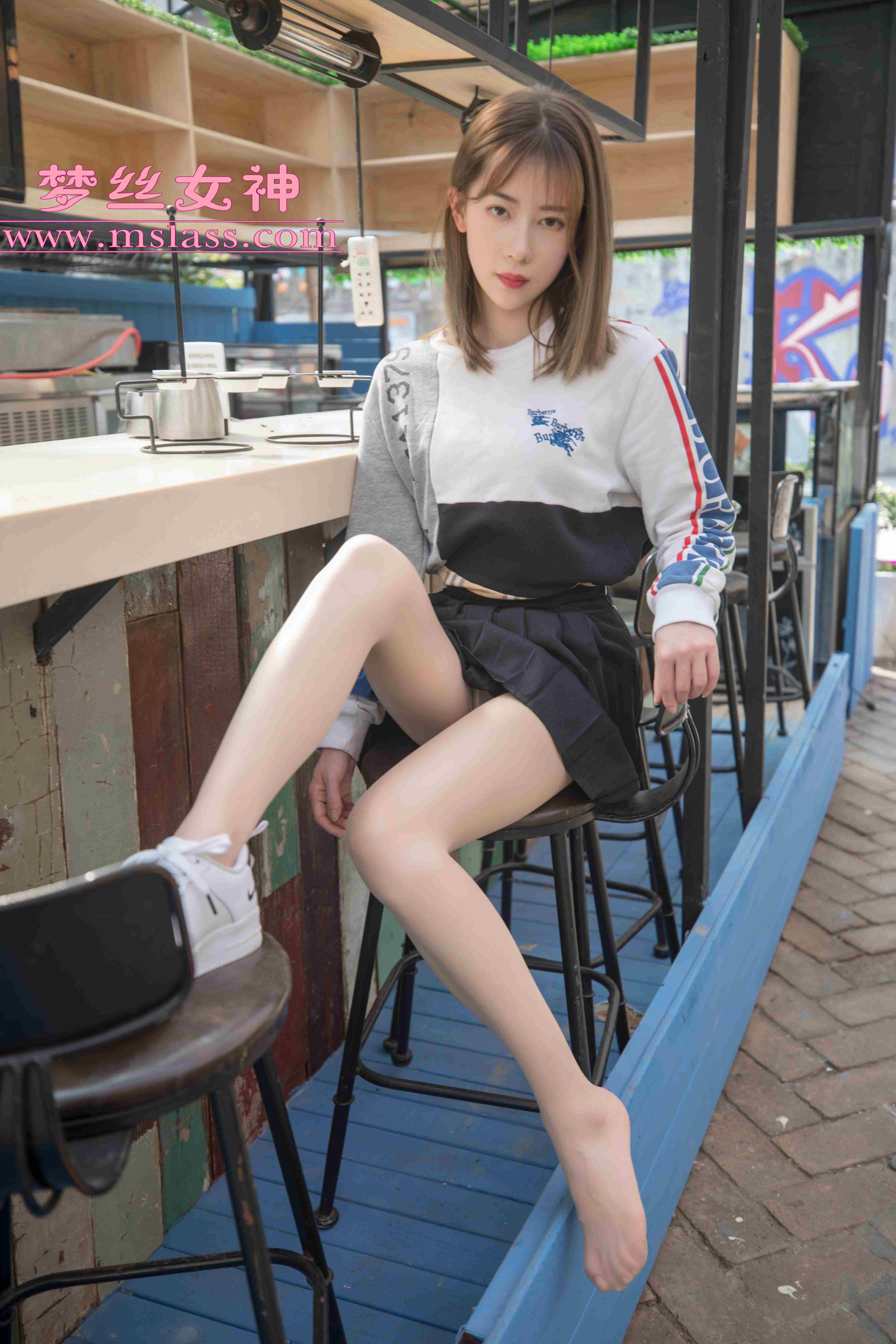 China Beauty Legs and feet 94