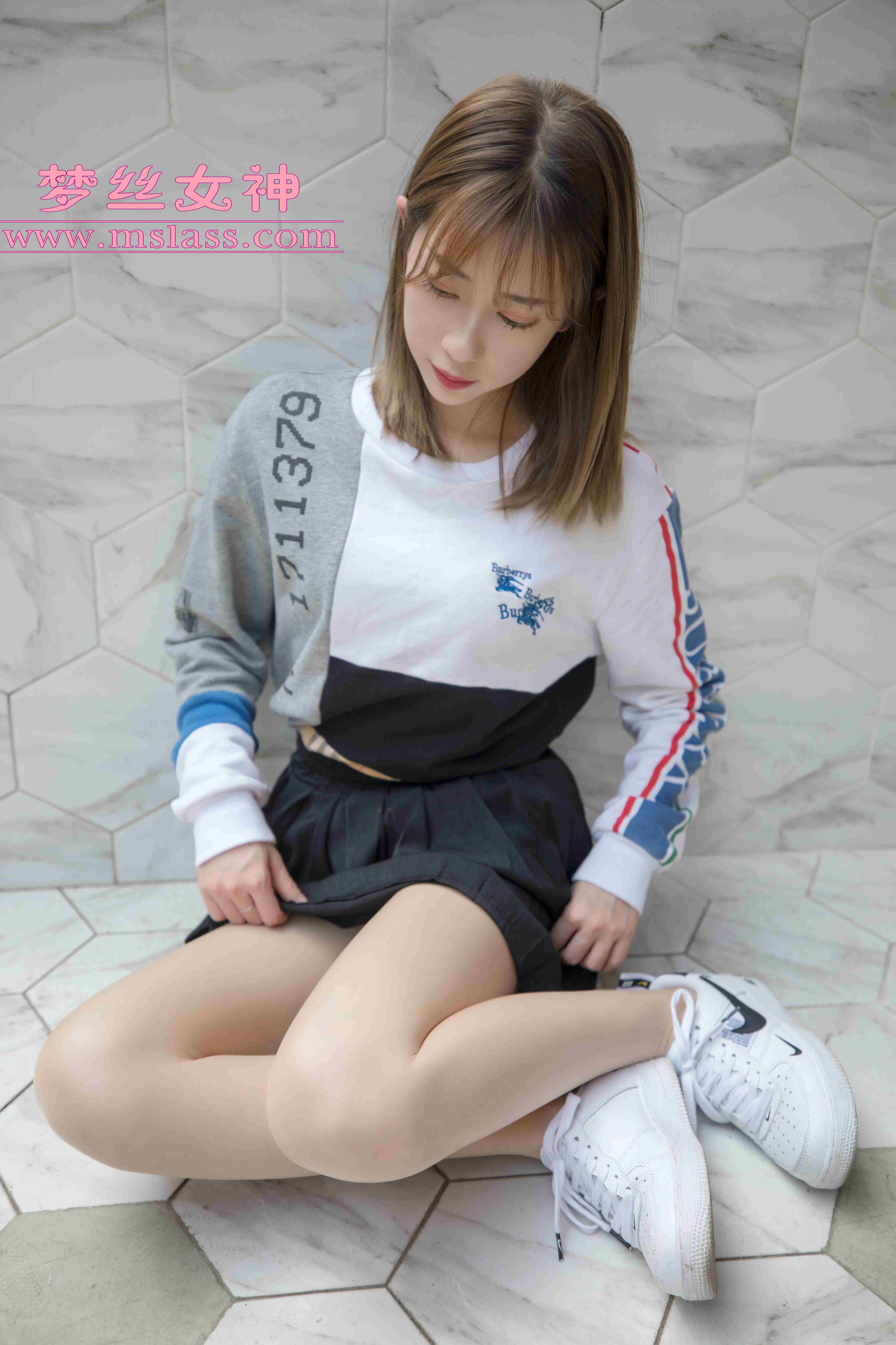 China Beauty Legs and feet 94