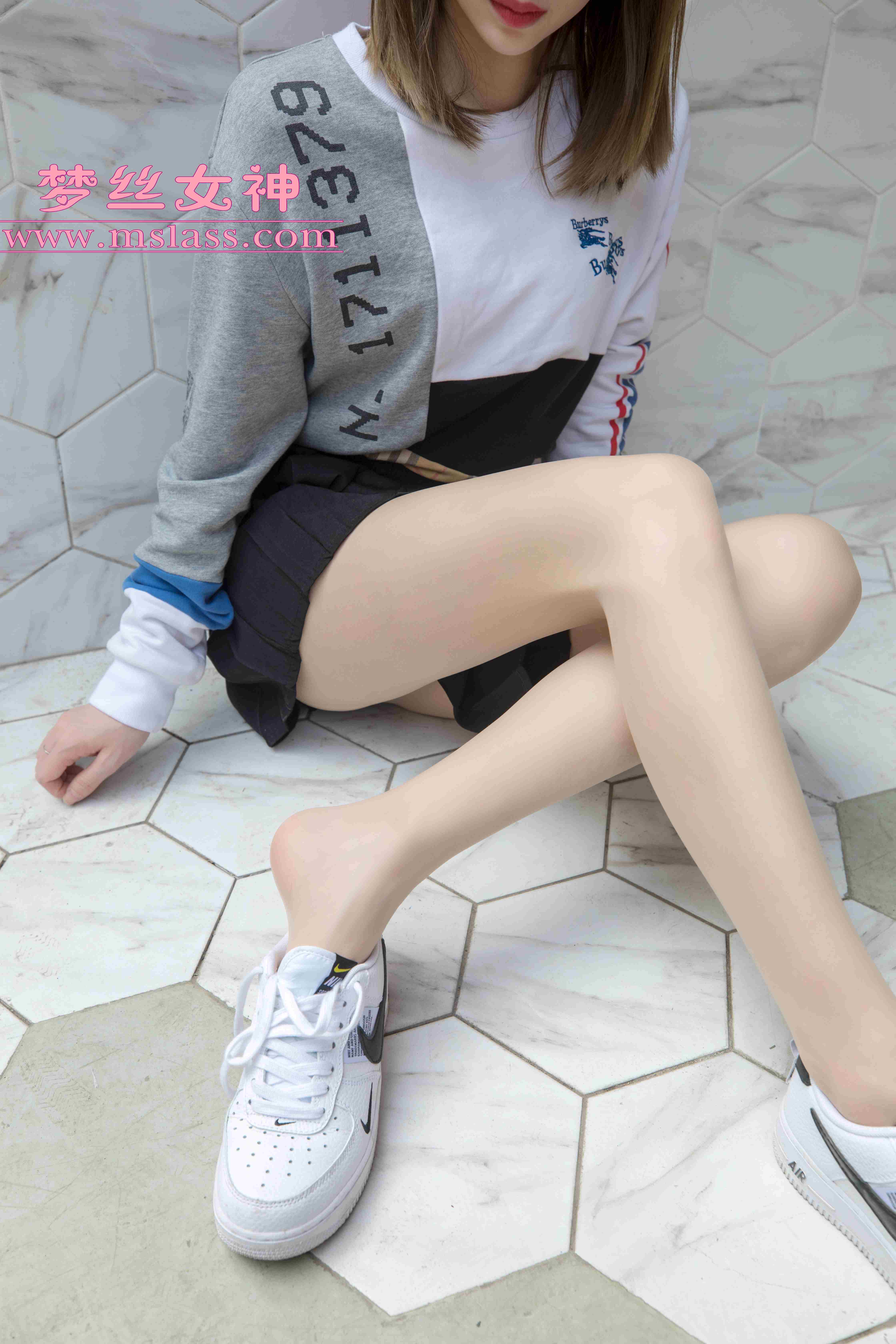 China Beauty Legs and feet 94