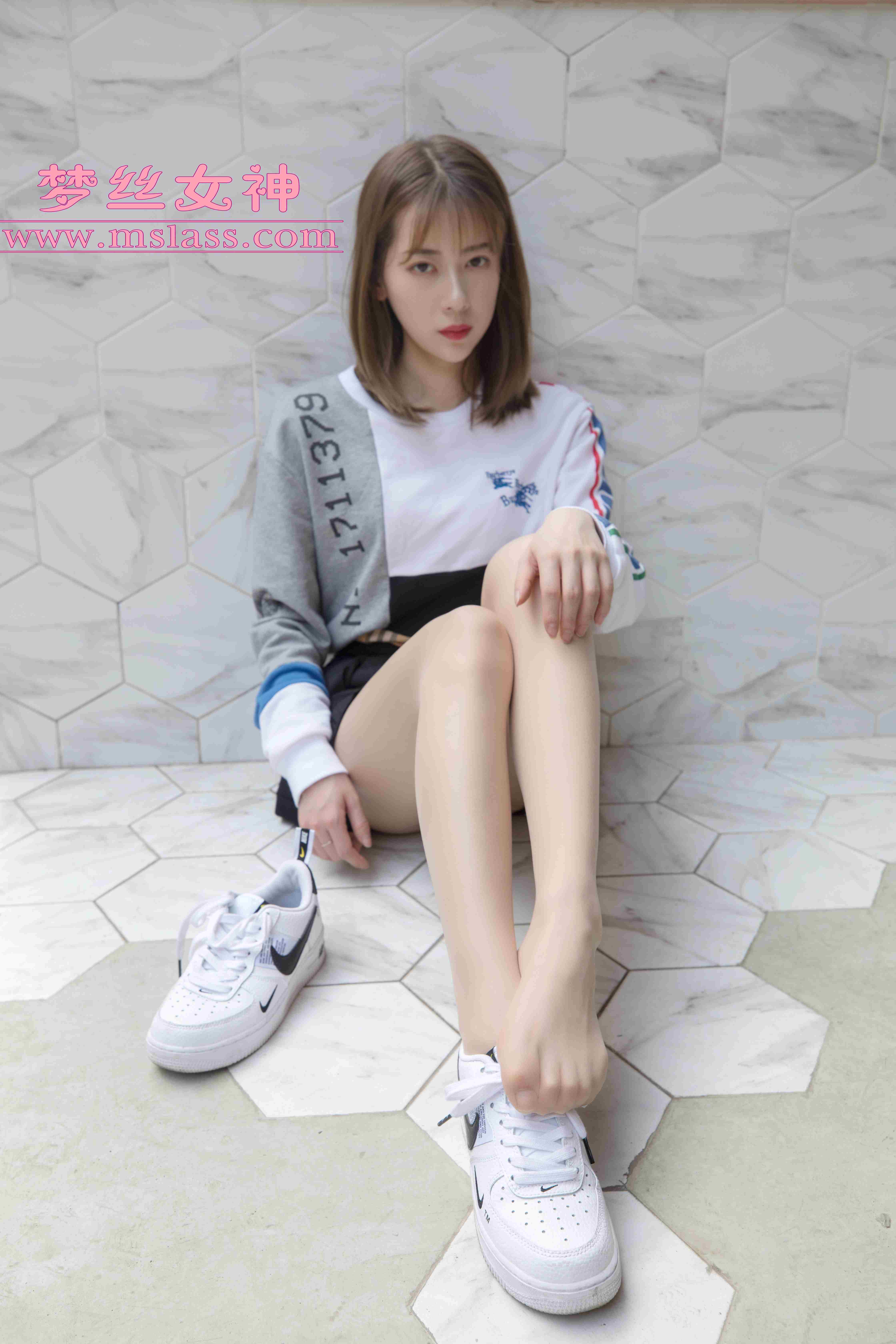 China Beauty Legs and feet 94