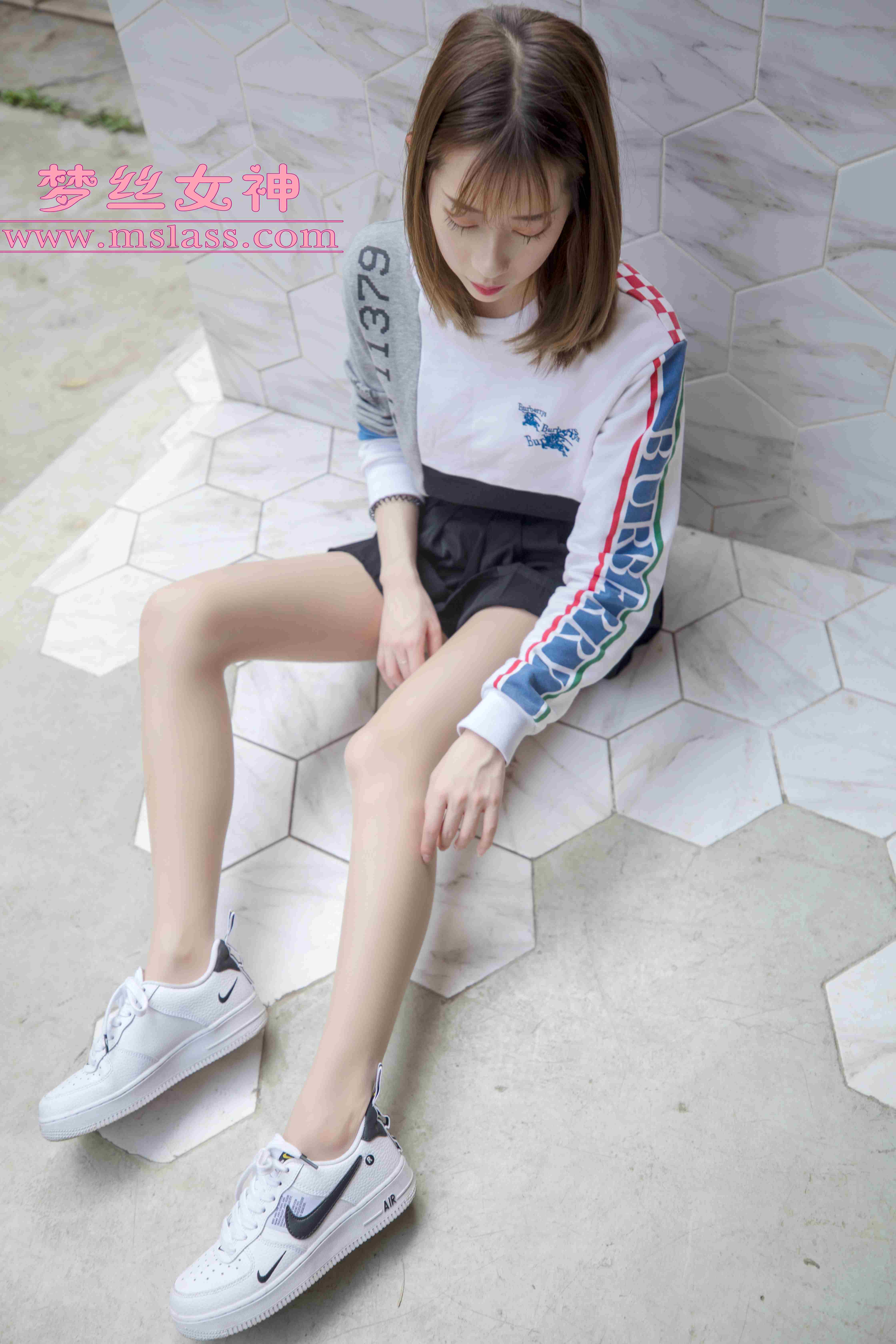 China Beauty Legs and feet 94