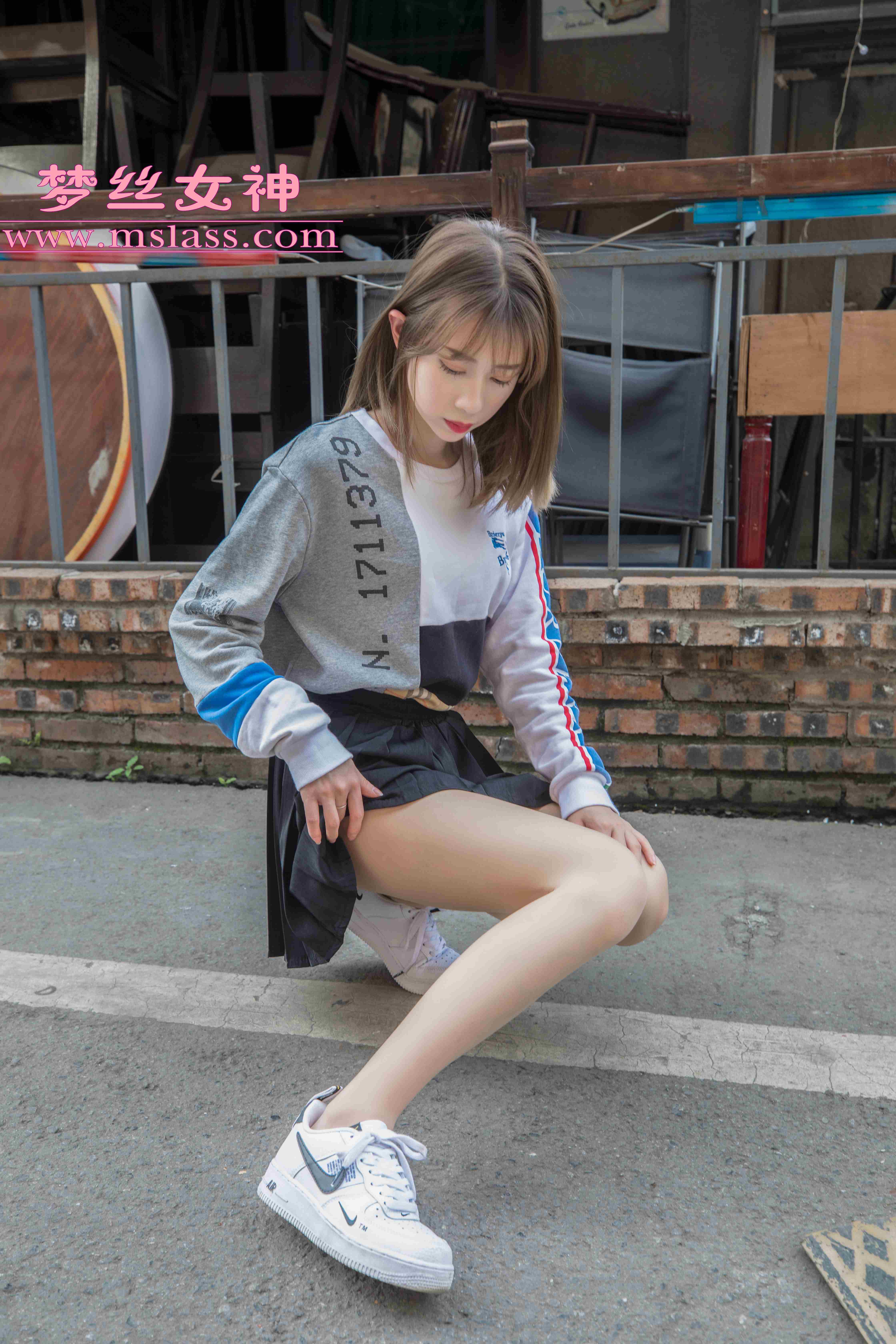 China Beauty Legs and feet 94