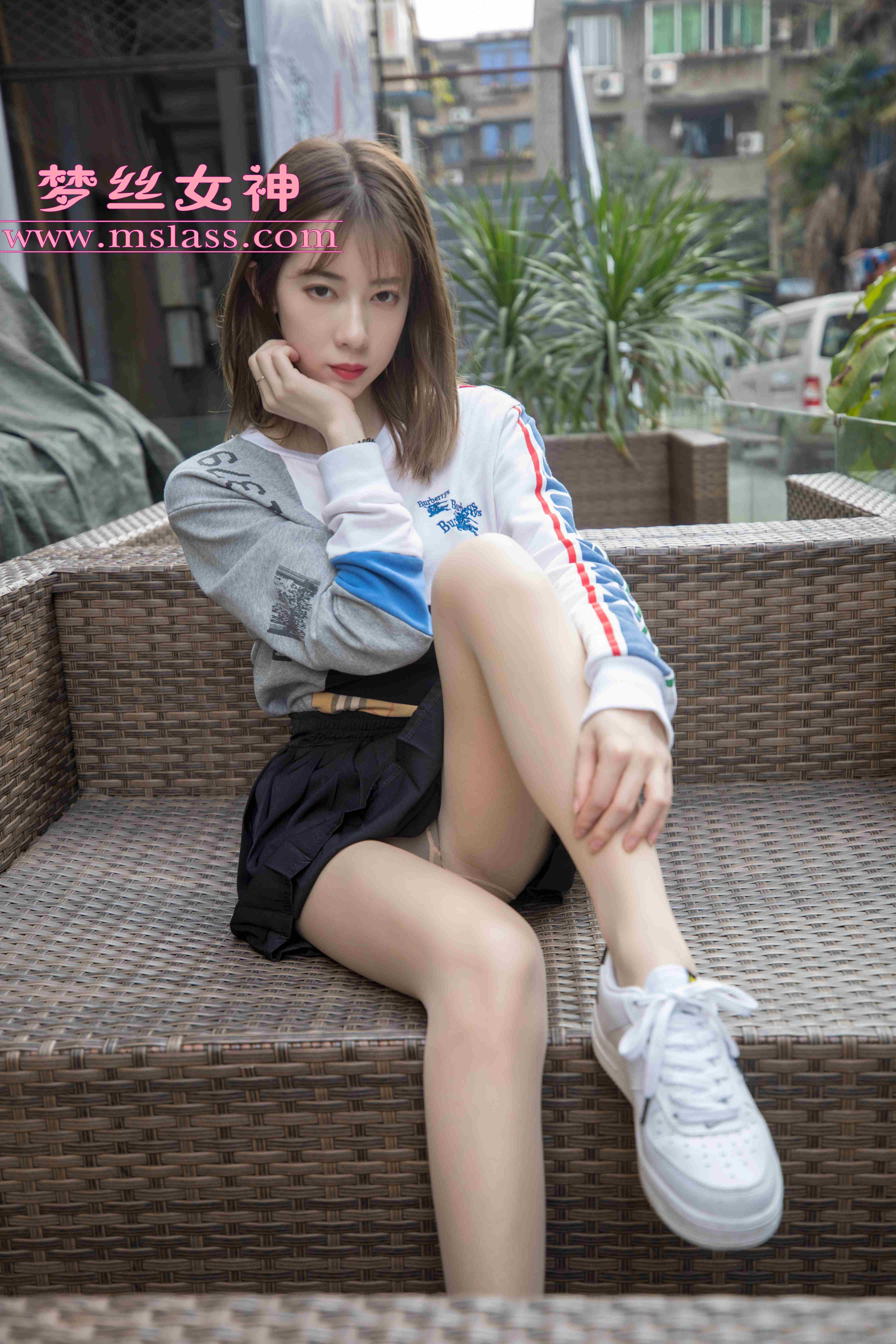 China Beauty Legs and feet 94